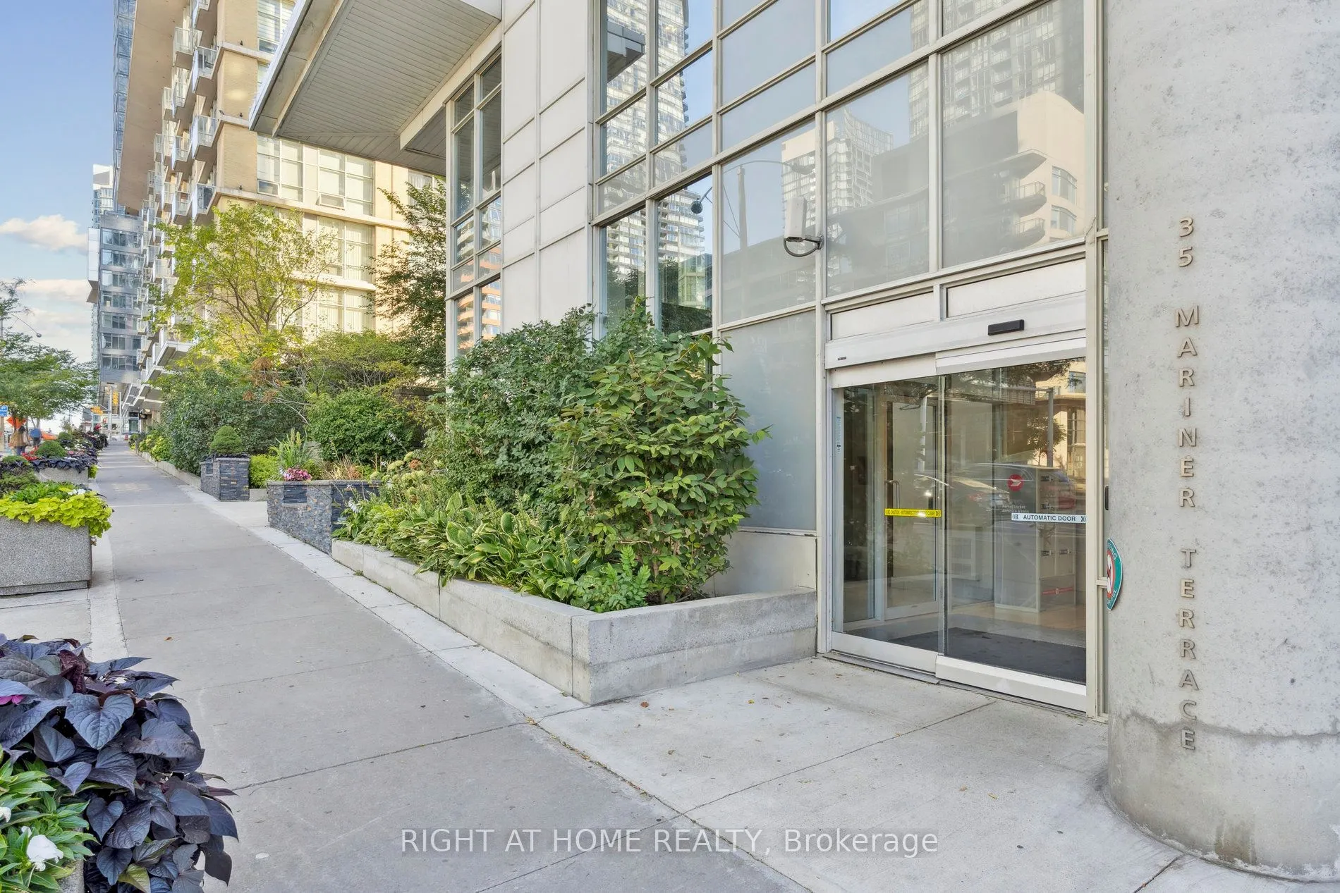 35 Mariner Terrace, #102