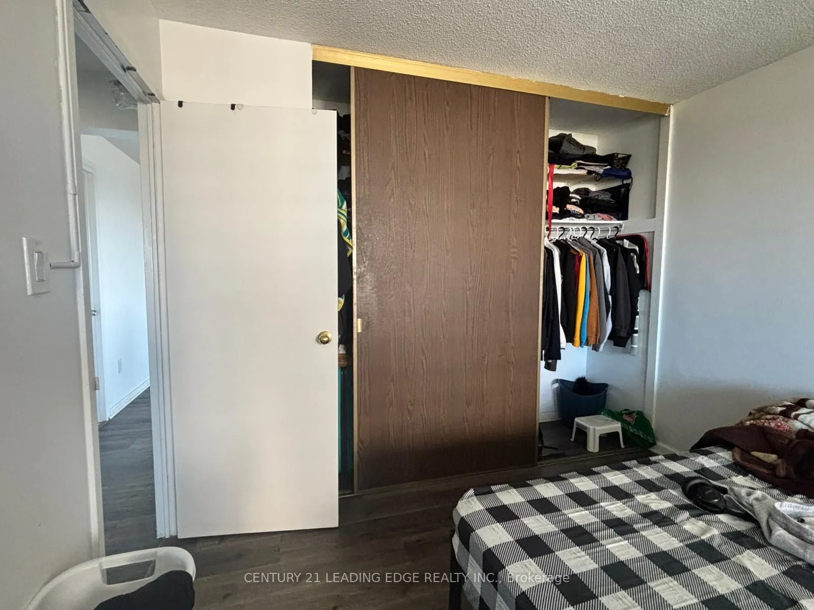 715 Don Mills Road, #902