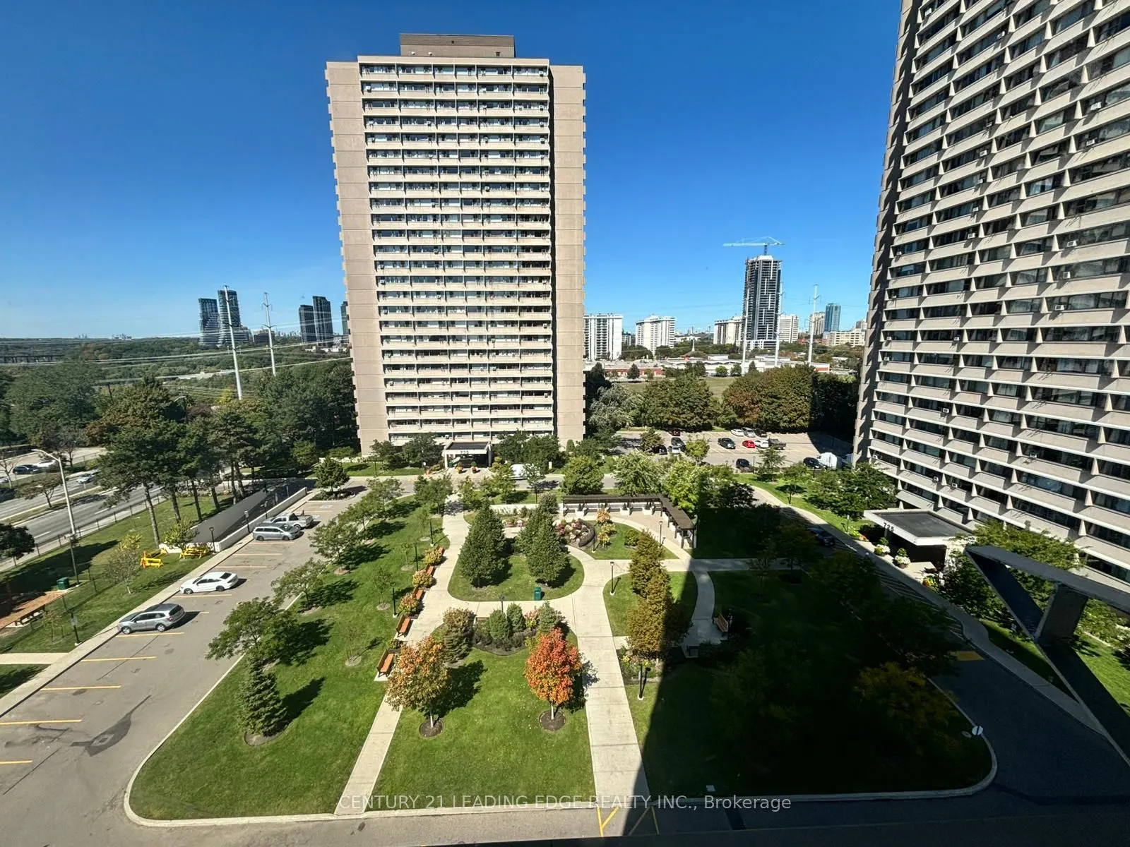 715 Don Mills Road, #902