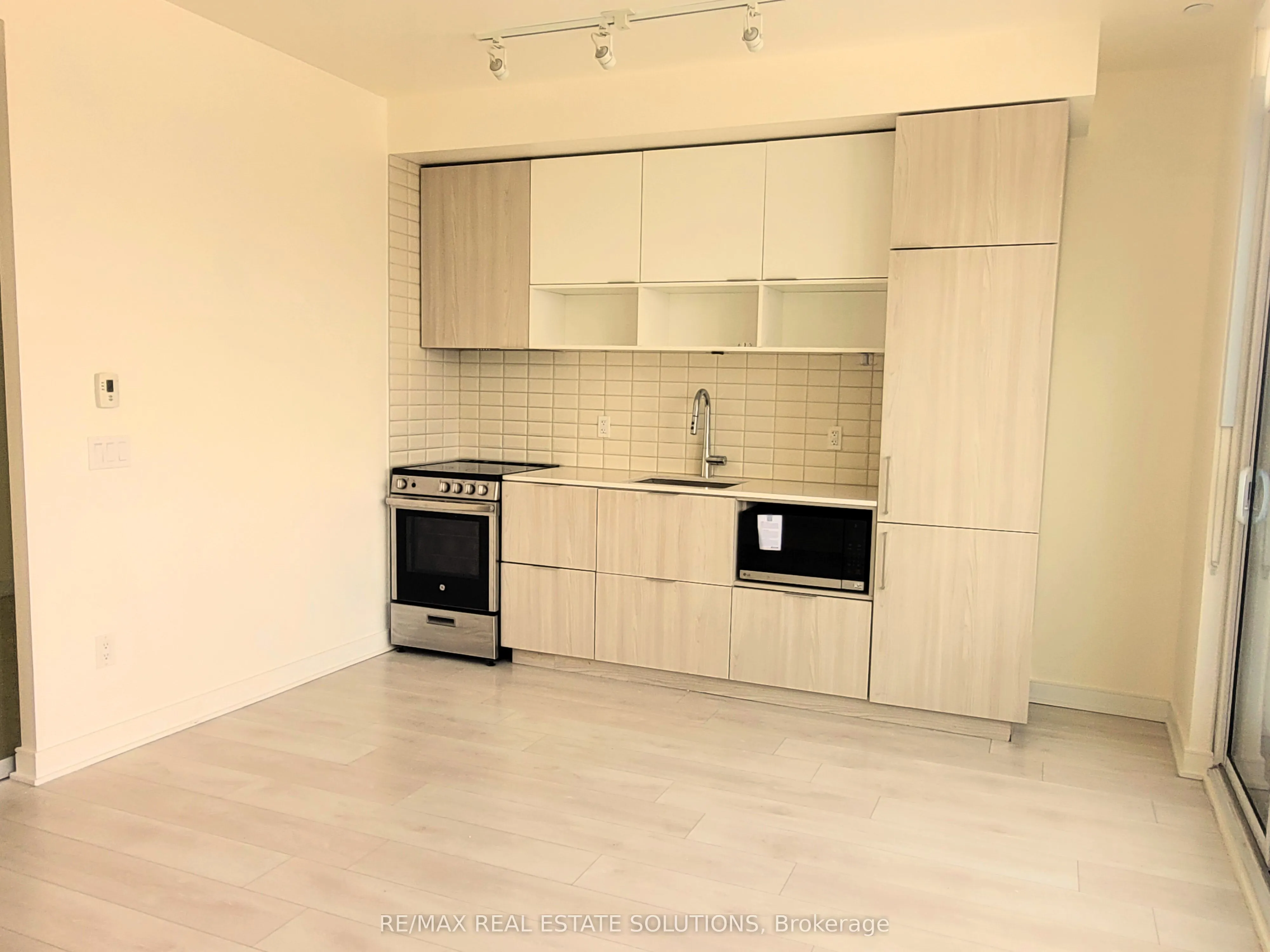 60 Tannery Road, #1214