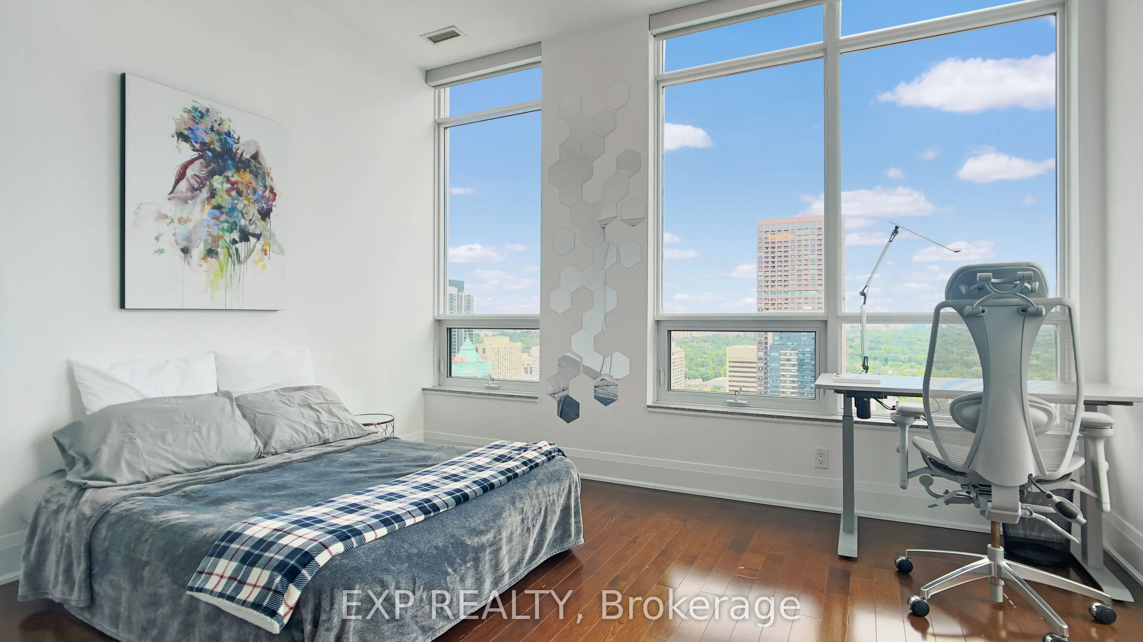 500 Sherbourne Street, #3401