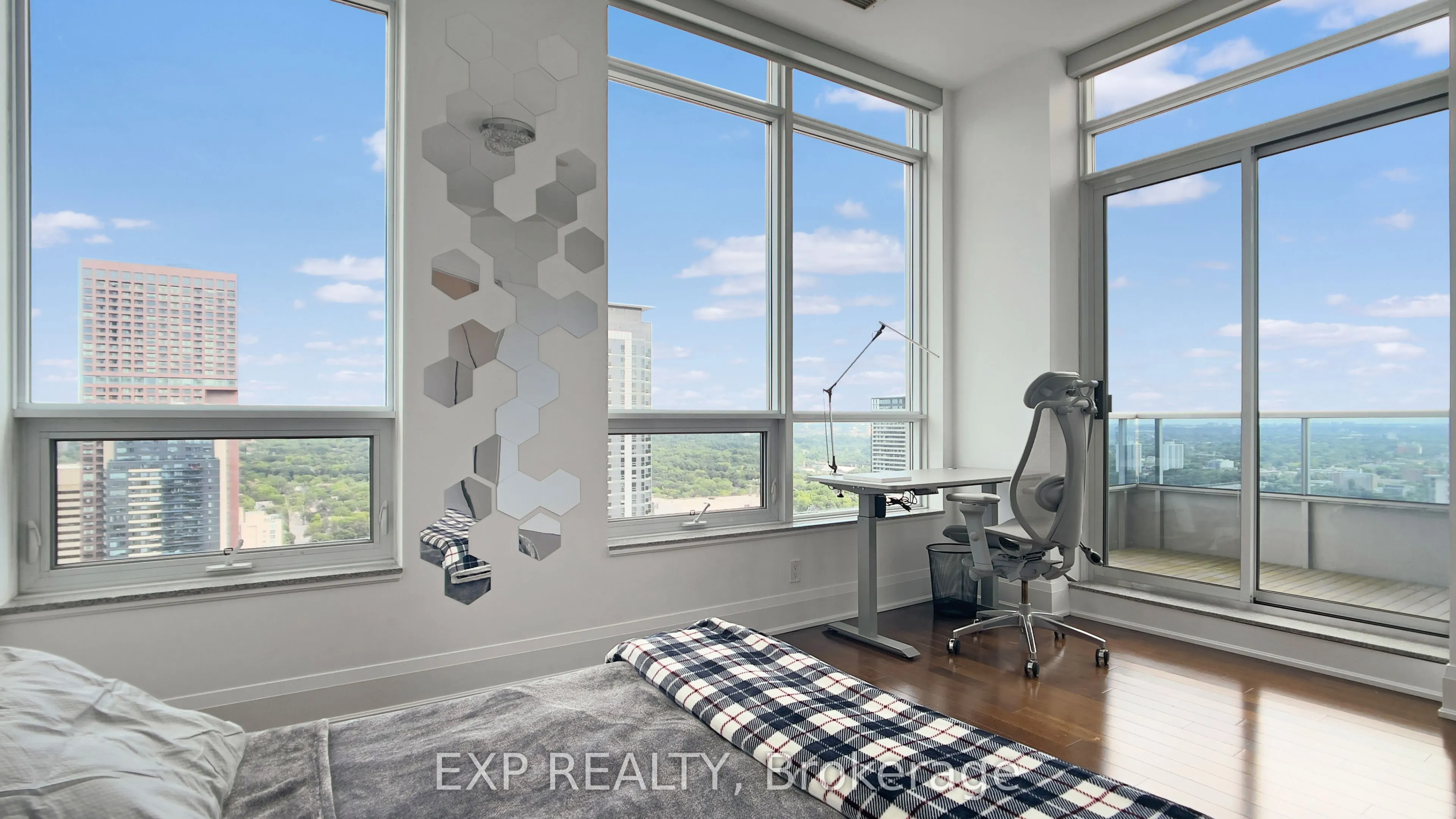 500 Sherbourne Street, #3401