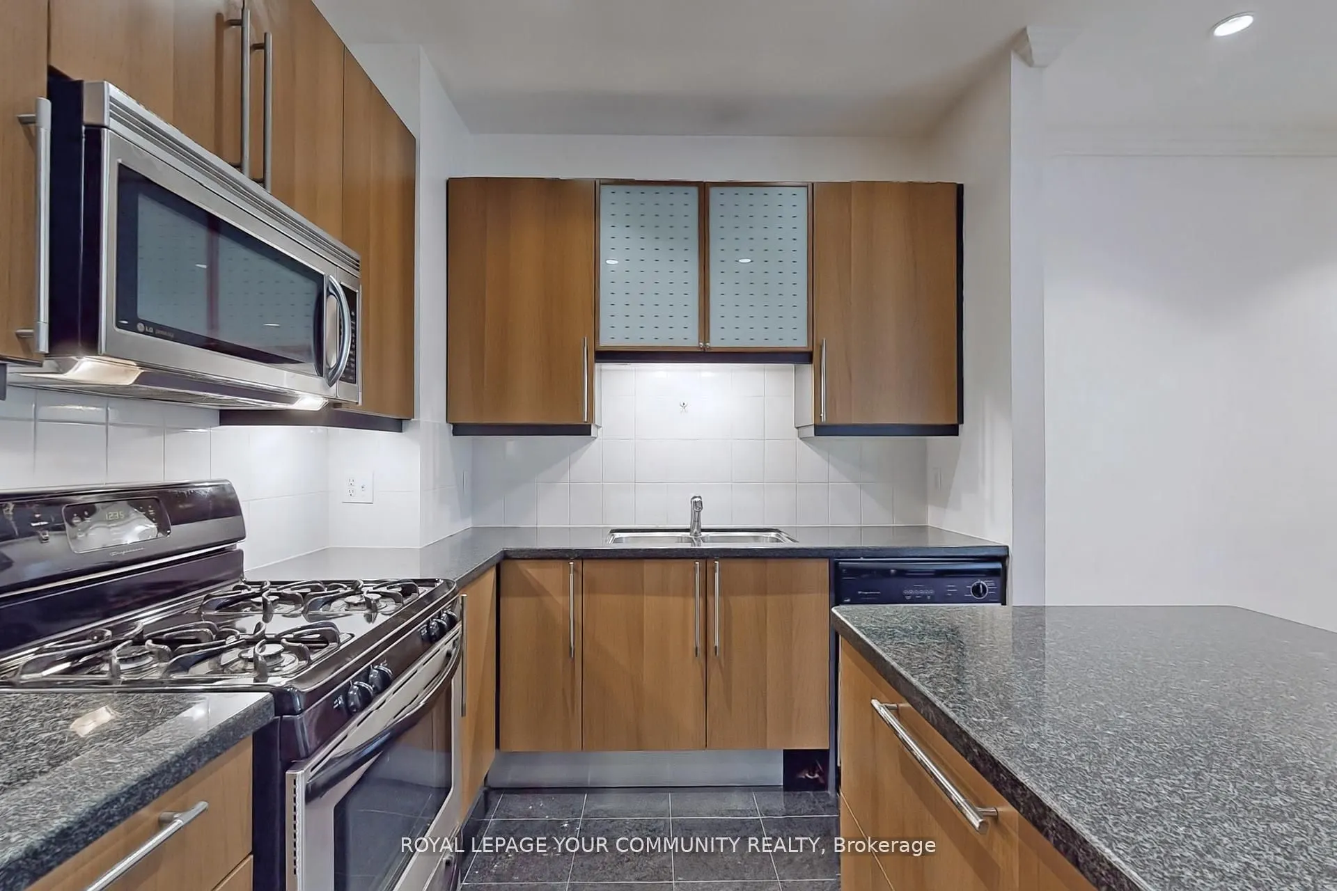18 Everson Avenue, #602