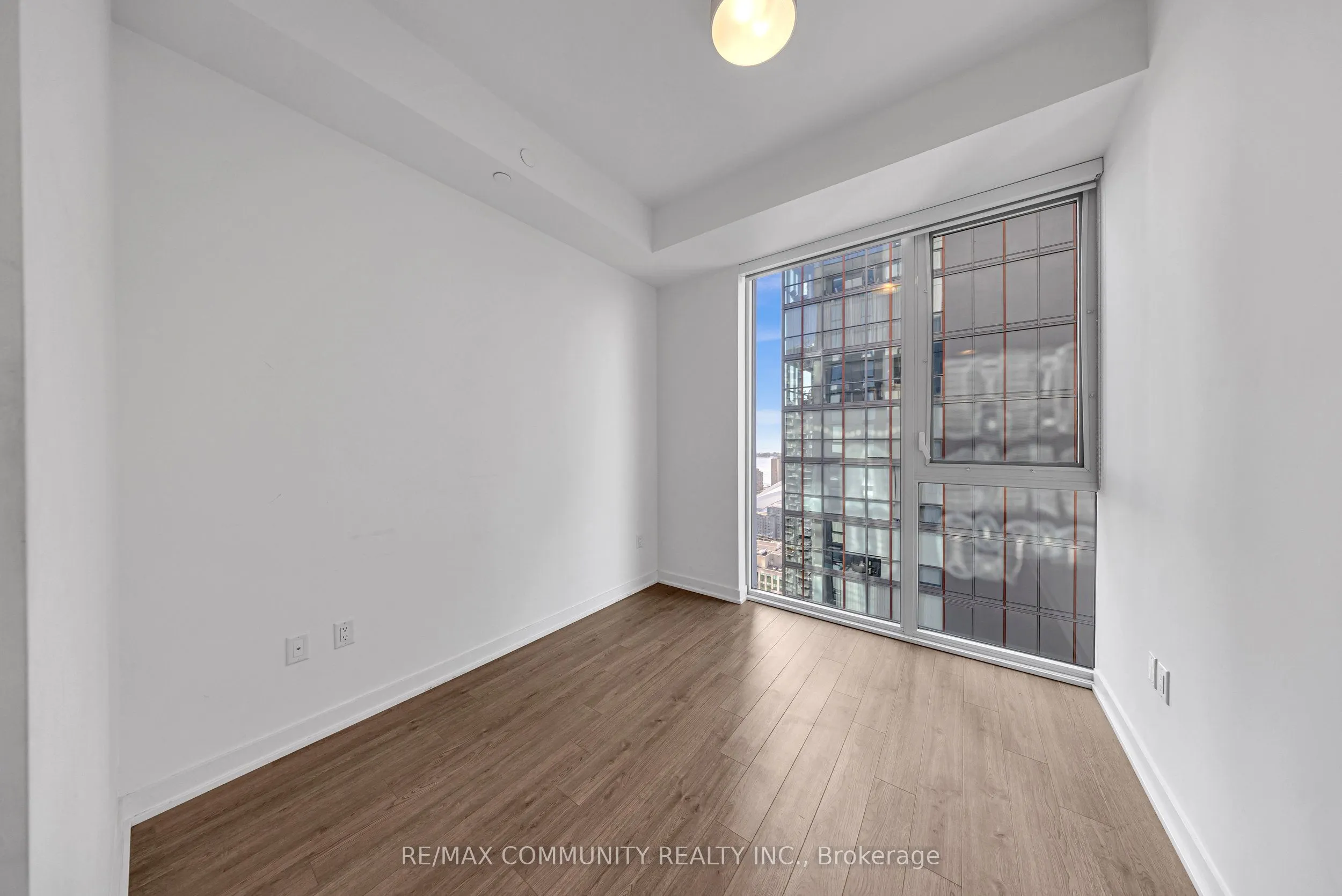 357 King Street W, #3609