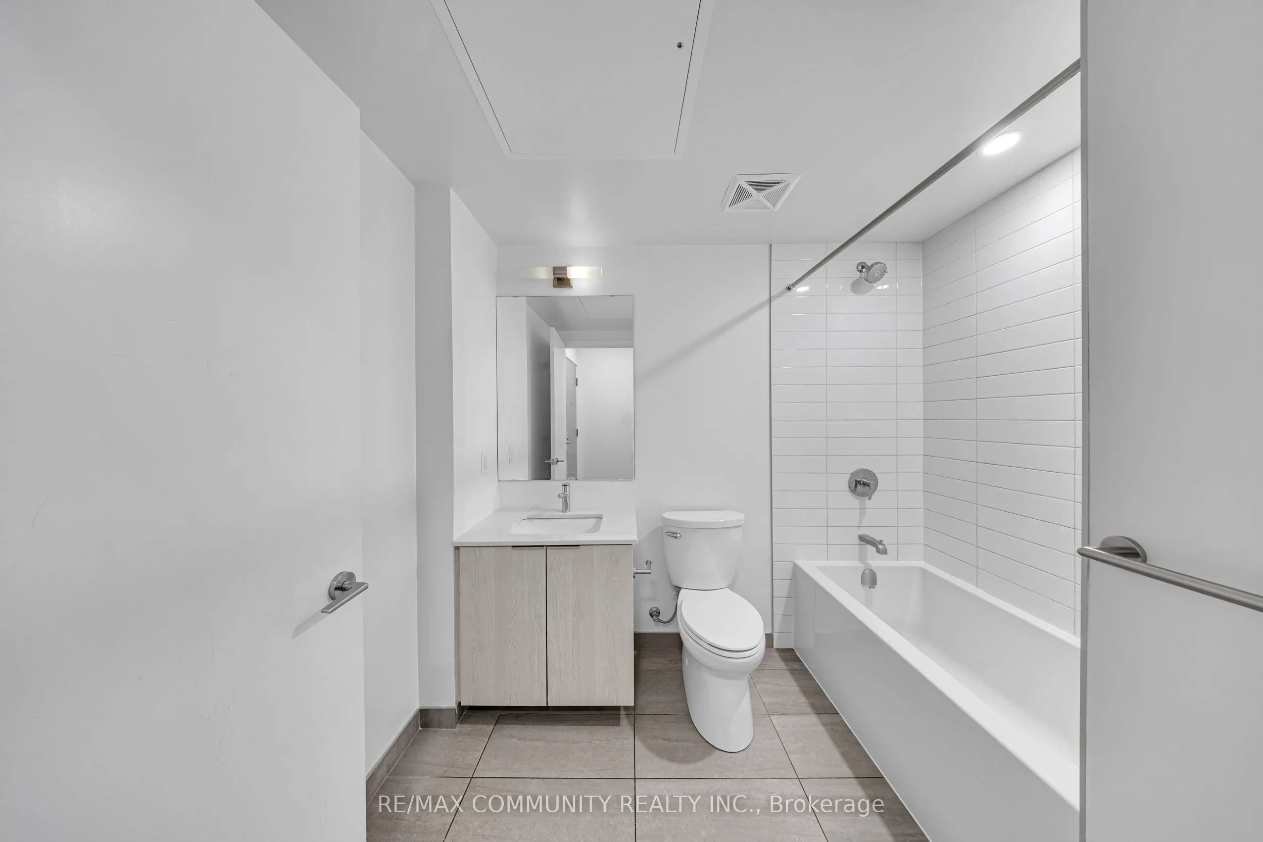 357 King Street W, #3609