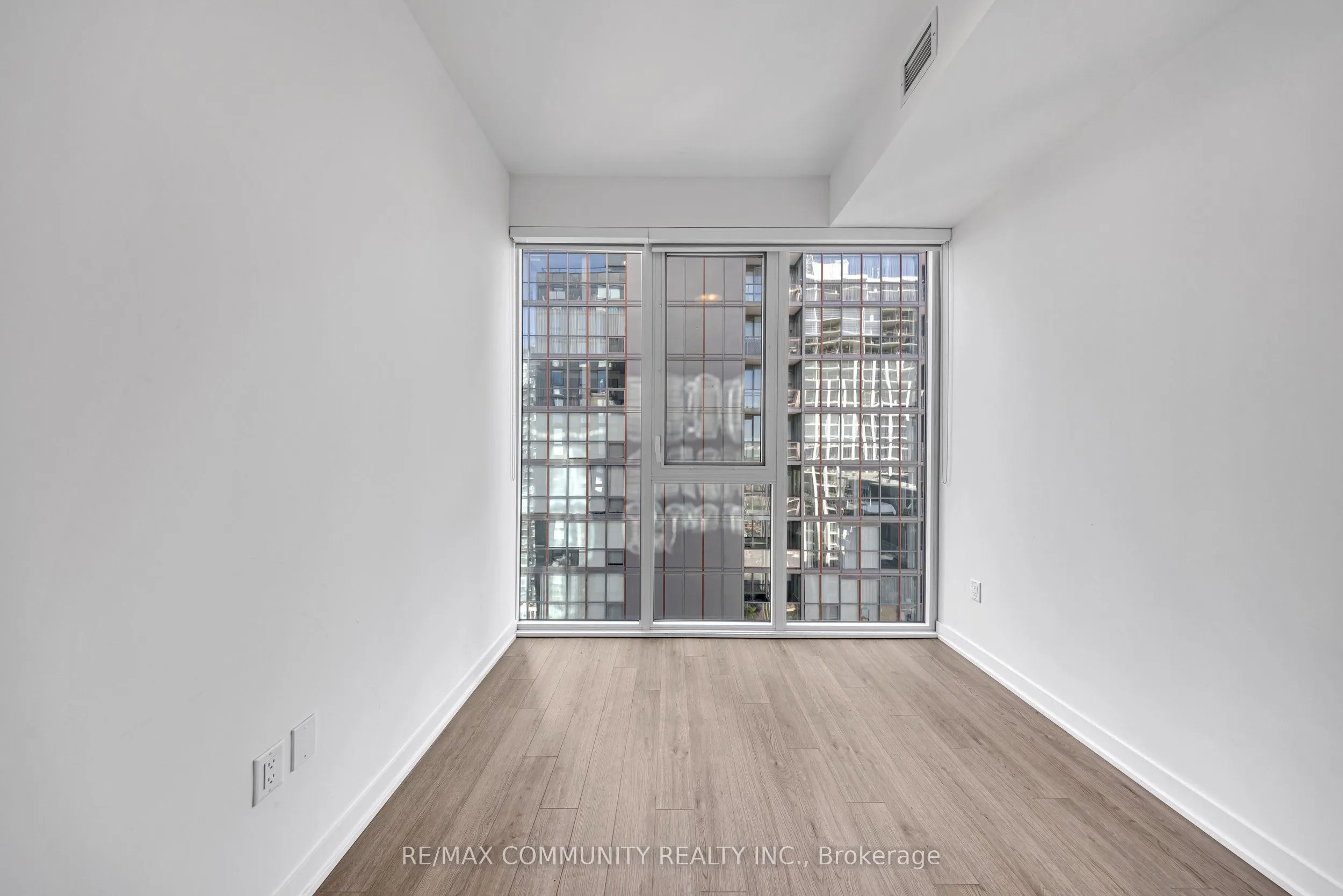 357 King Street W, #3609