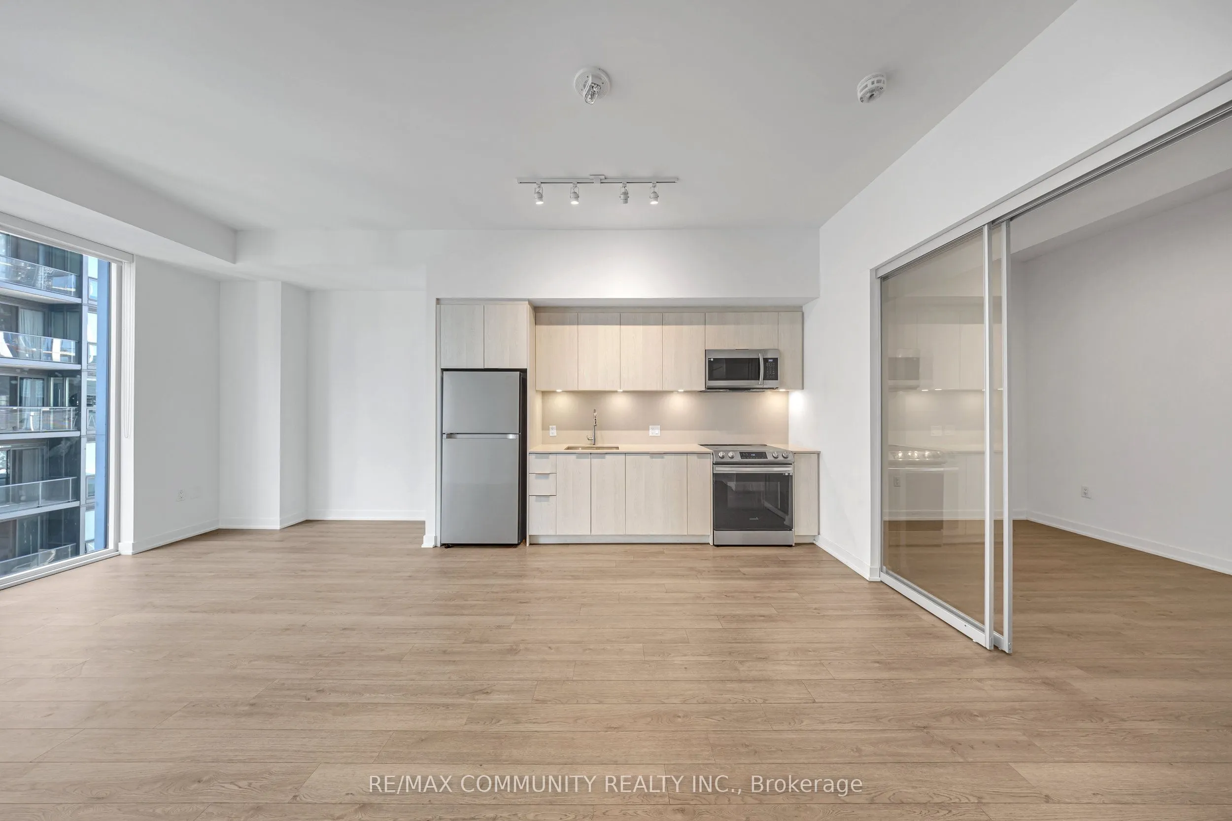 357 King Street W, #3609