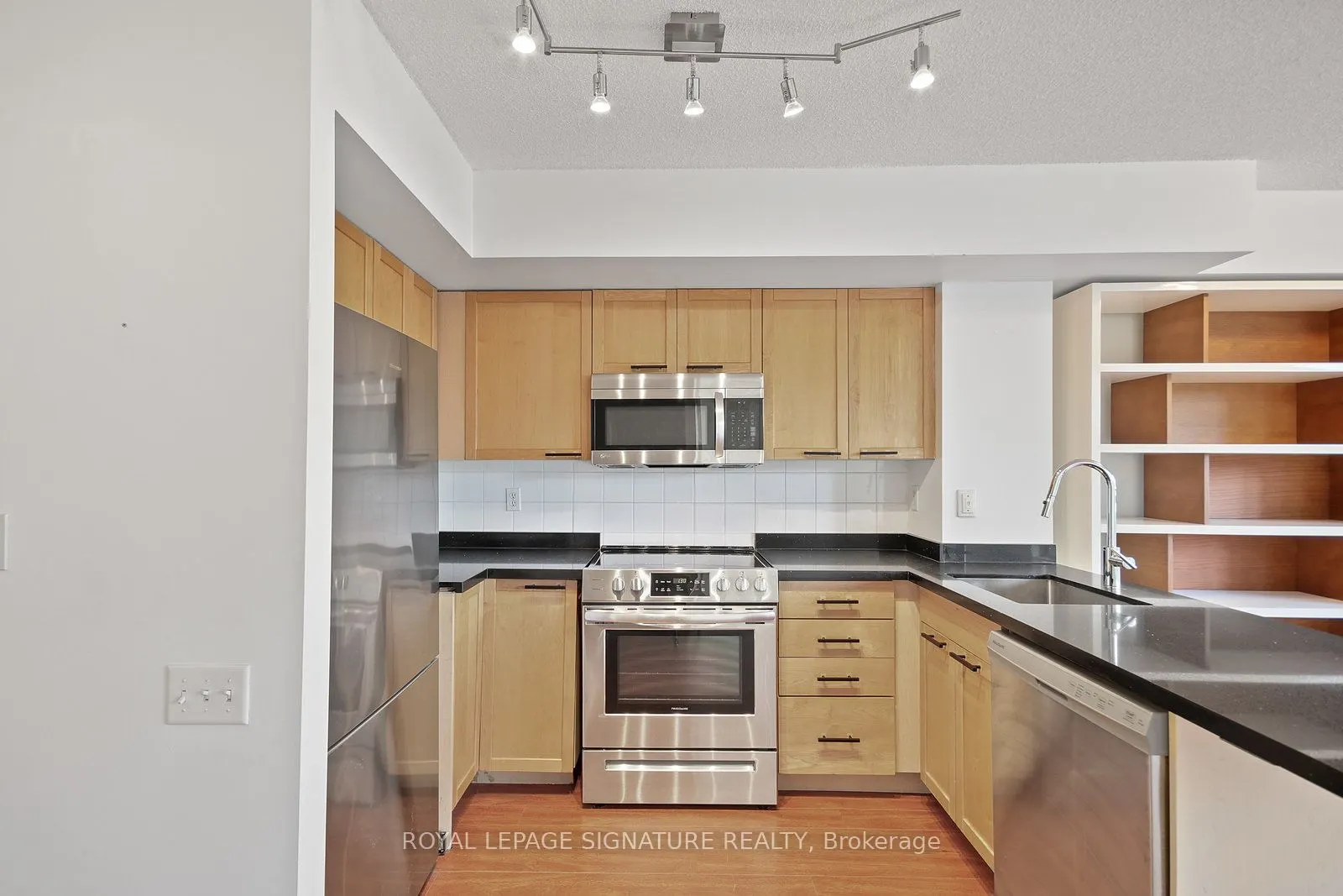 75 Dalhousie Street, #407