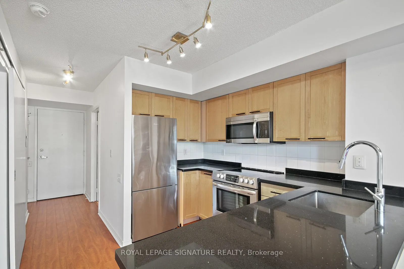 75 Dalhousie Street, #407