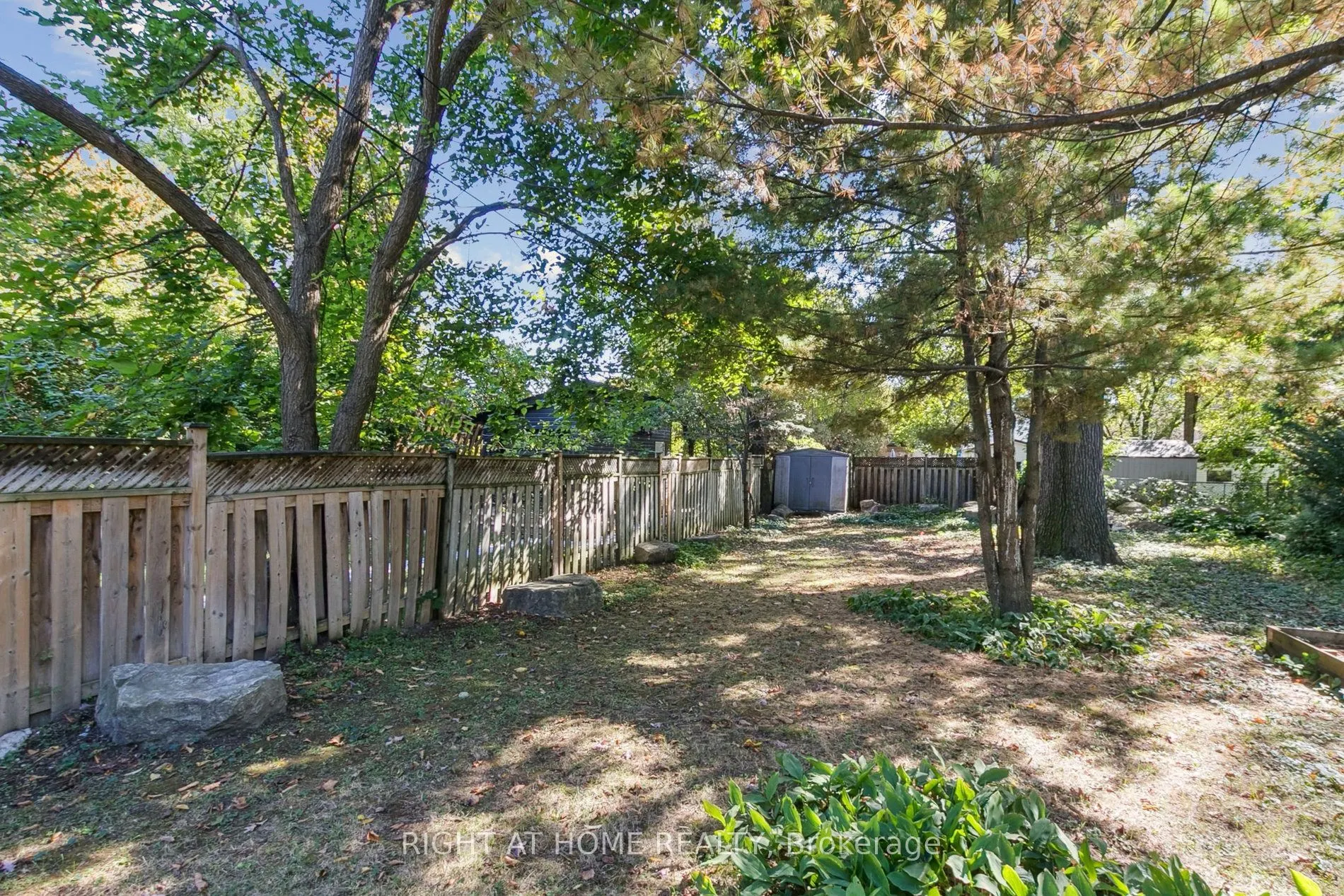 341 Balliol Street E