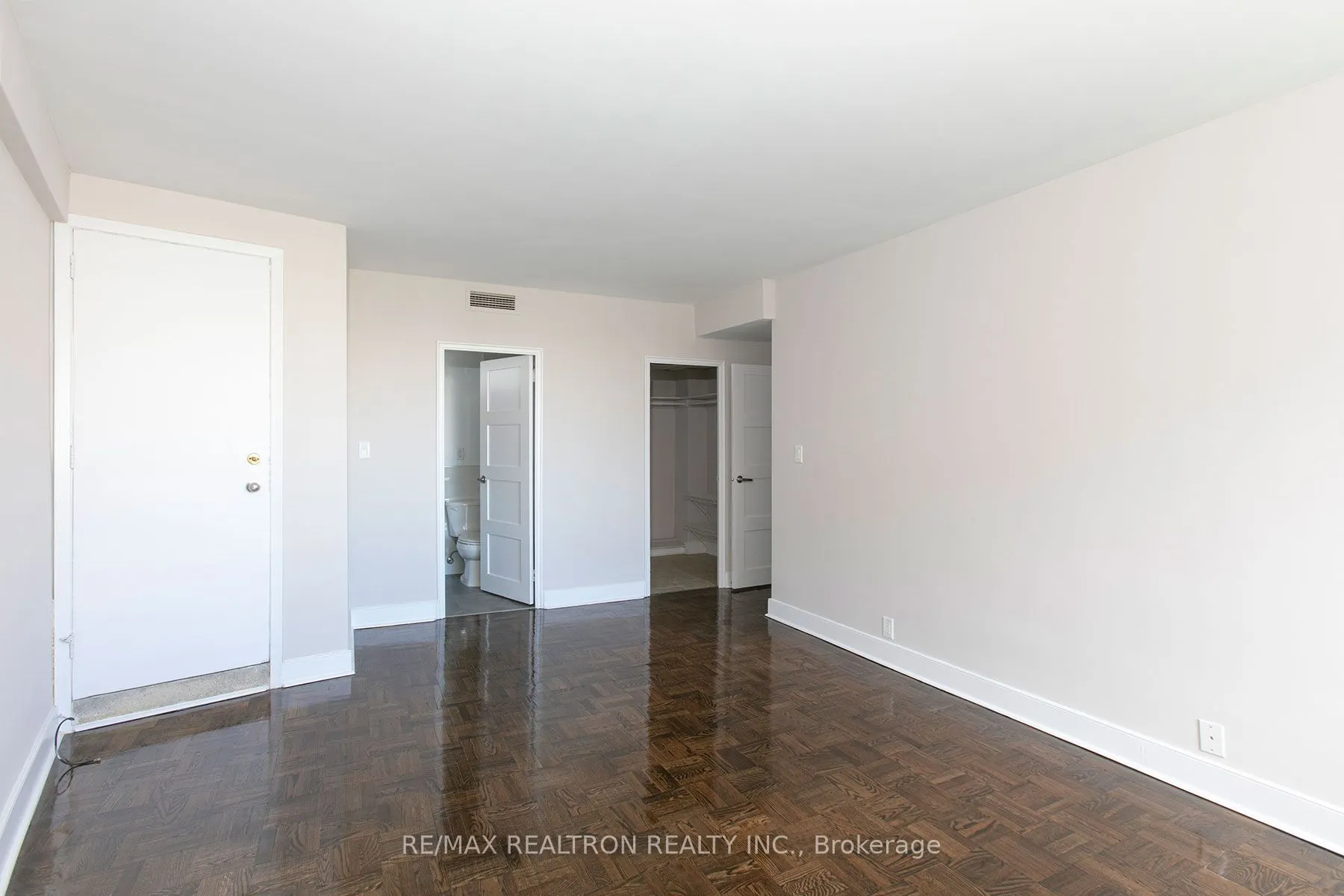 9 Deer Park Crescent, #1404