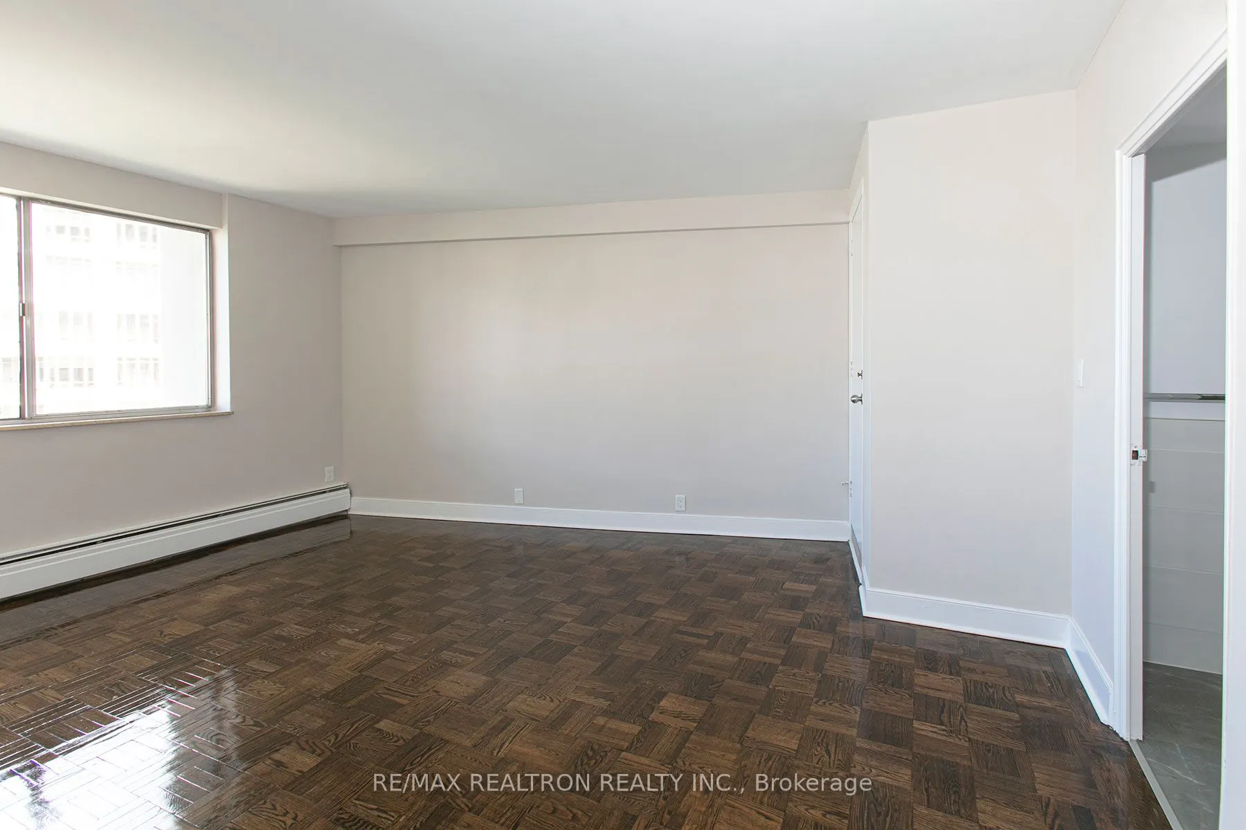 9 Deer Park Crescent, #1404