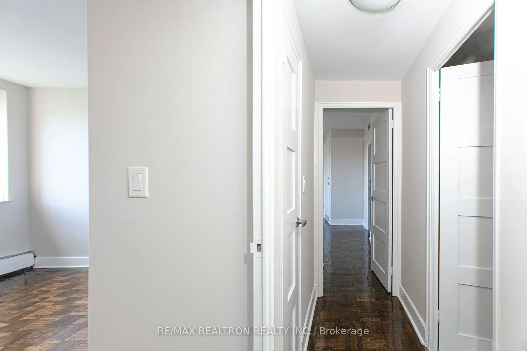 9 Deer Park Crescent, #1404