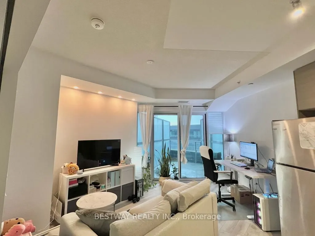 621 Sheppard Avenue E, #355