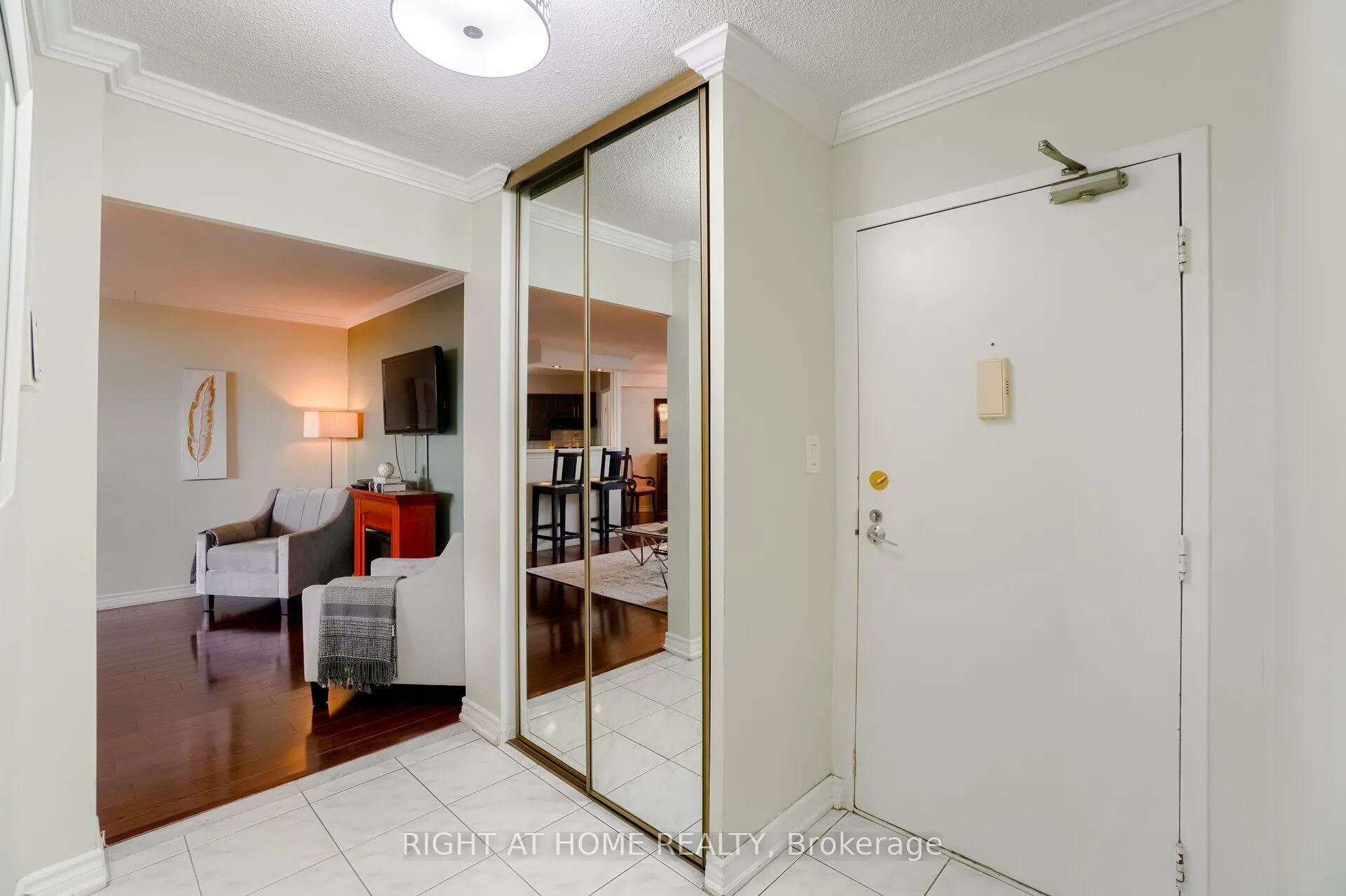 5 Shady Golfway, #1607