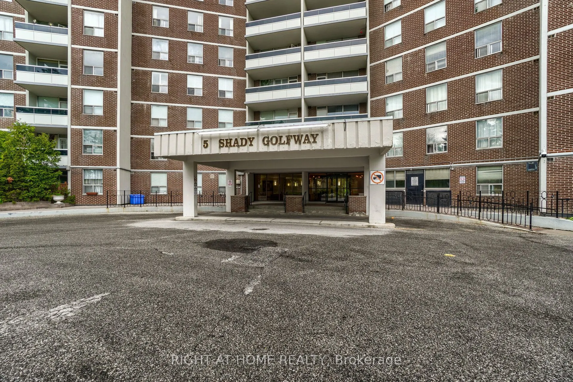 5 Shady Golfway, #1607