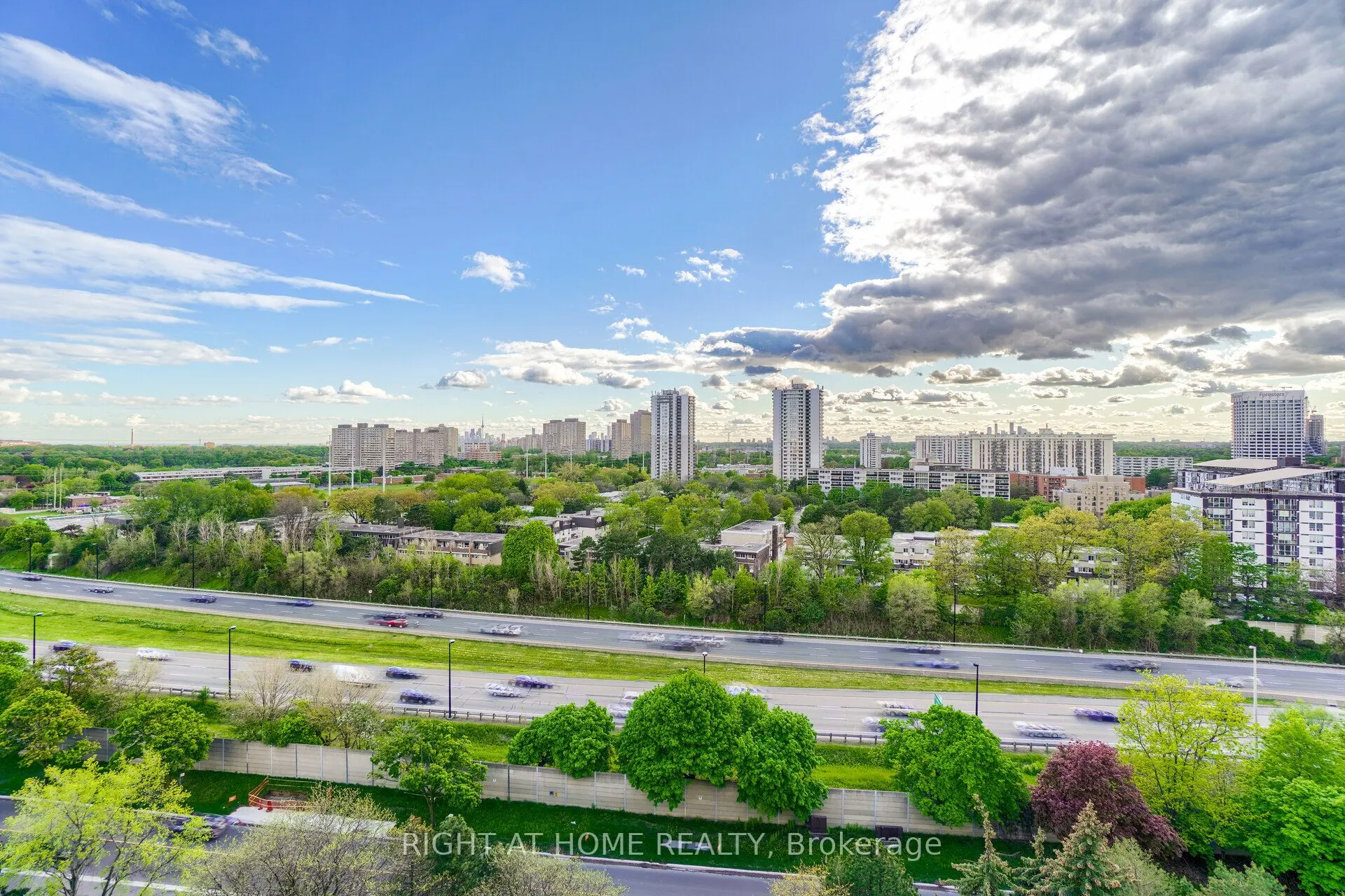 5 Shady Golfway, #1607