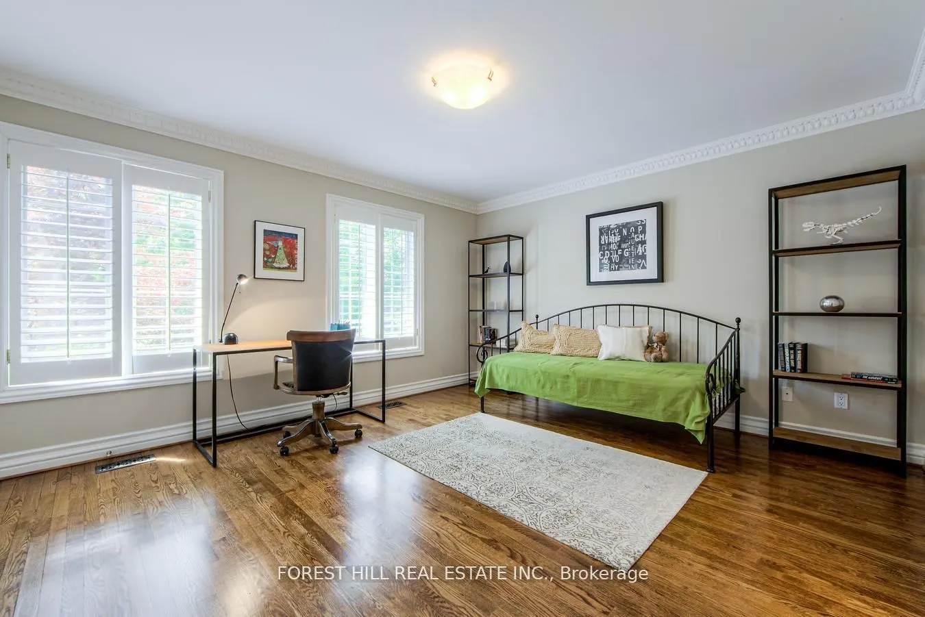 42 Aldershot Crescent