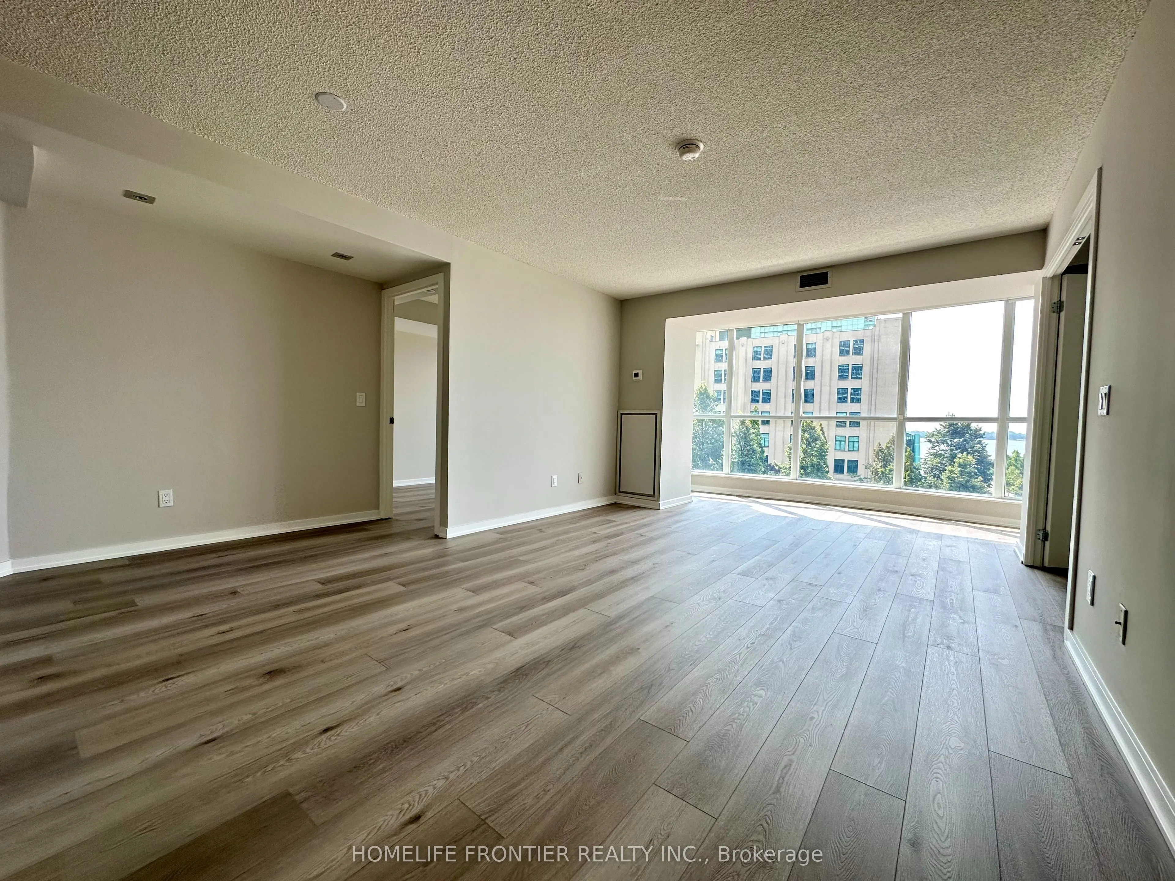 208 Queens Quay W, #507