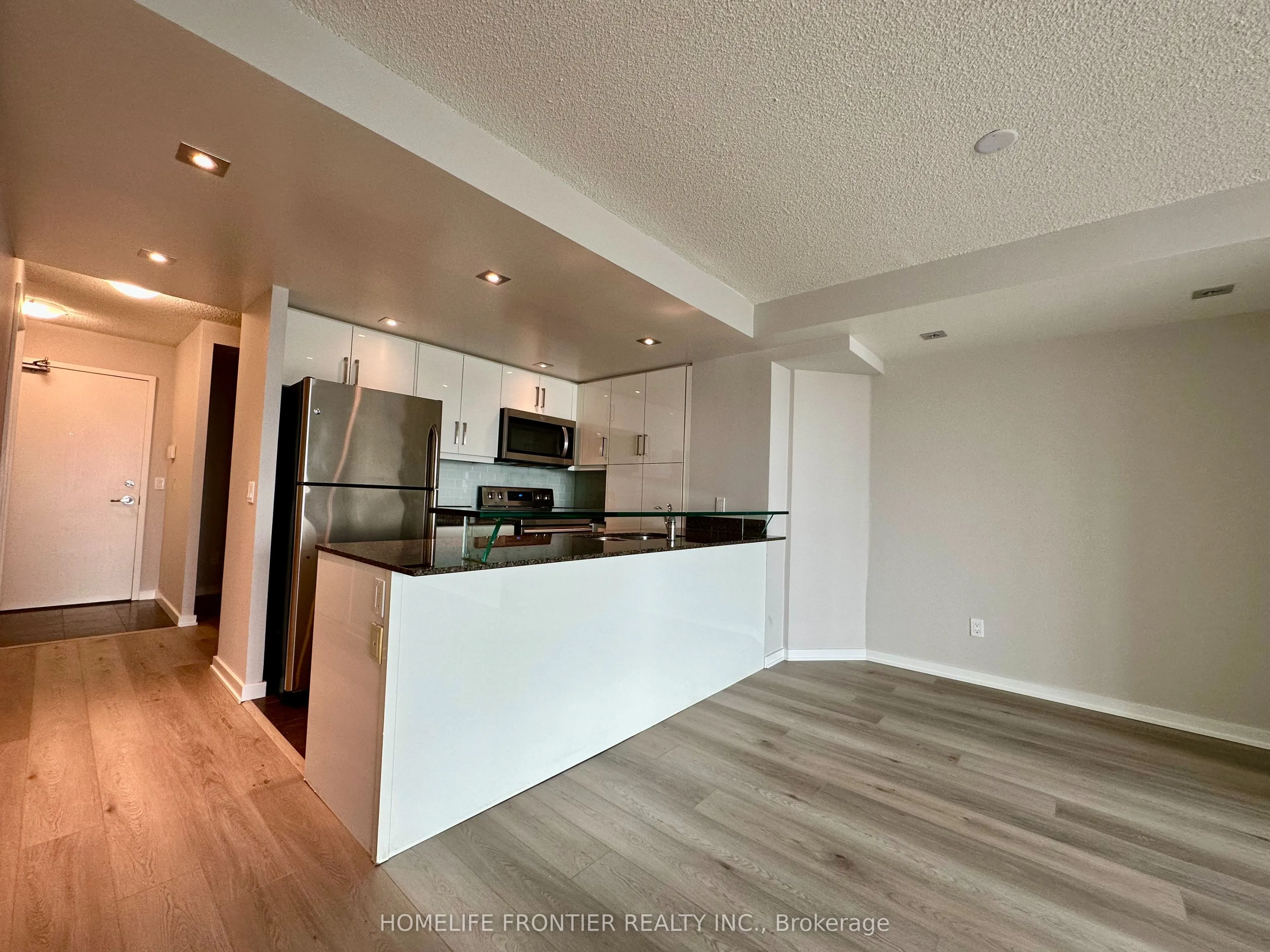 208 Queens Quay W, #507