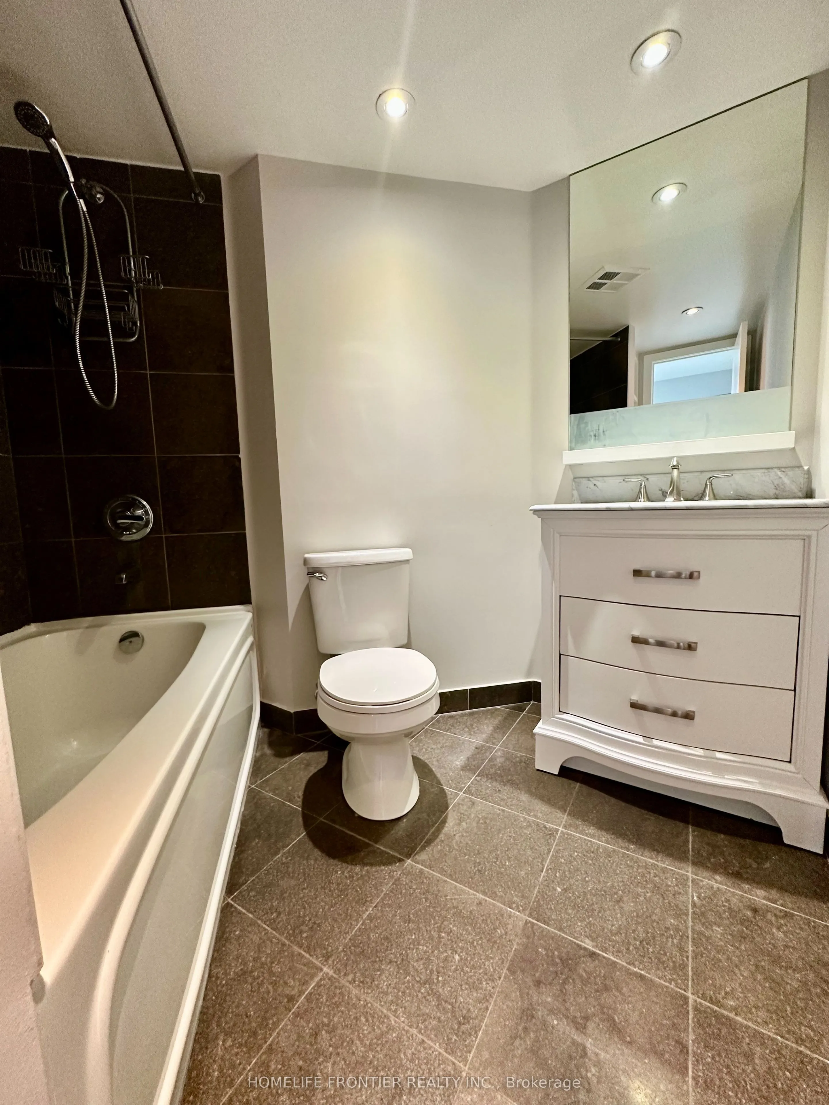 208 Queens Quay W, #507