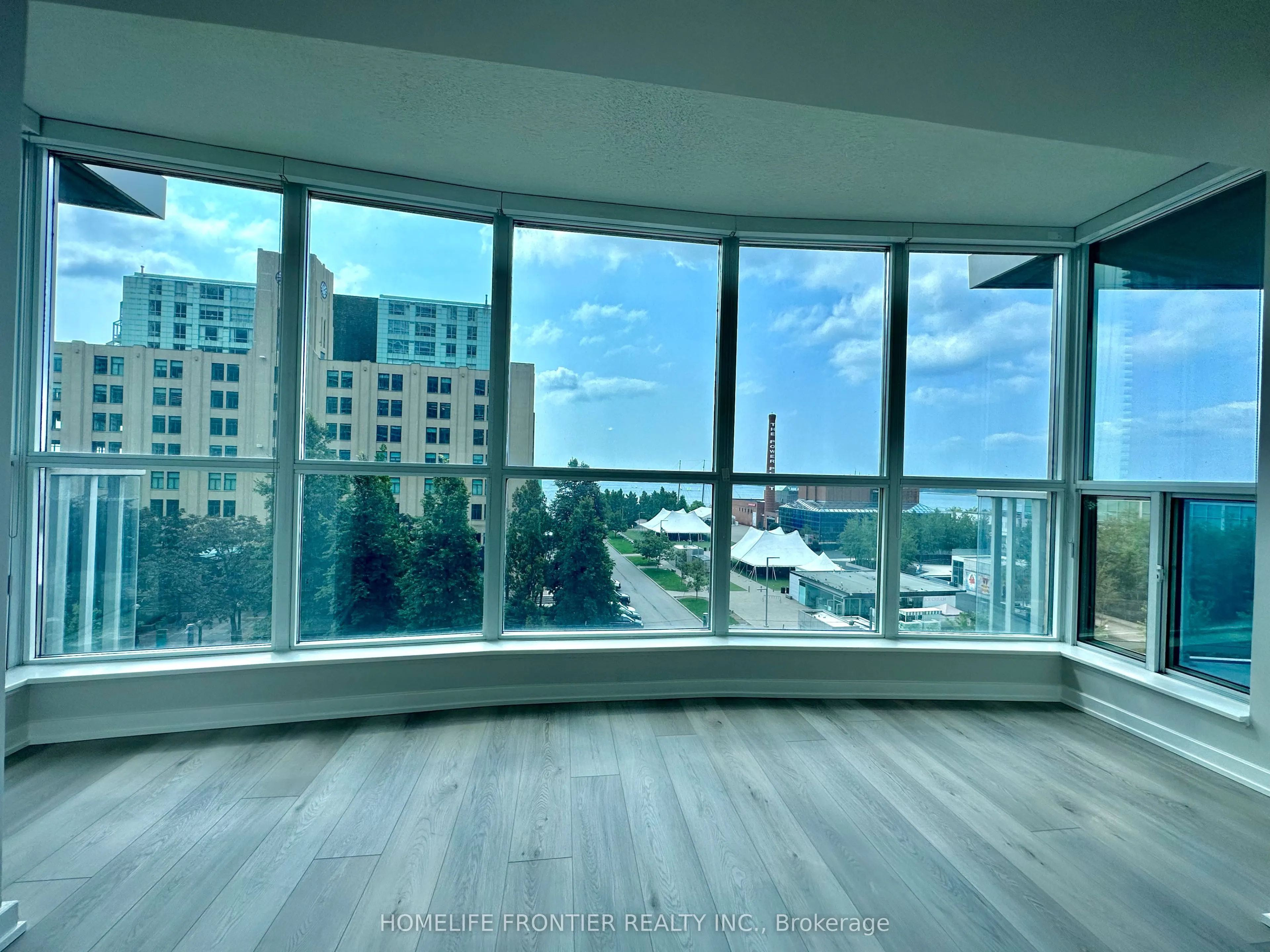 208 Queens Quay W, #507