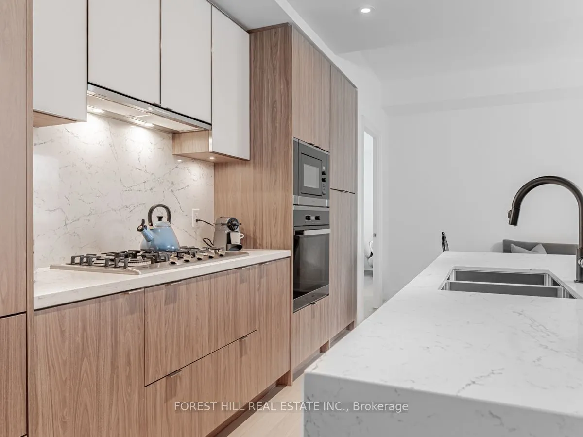 280 Howland Avenue, #201
