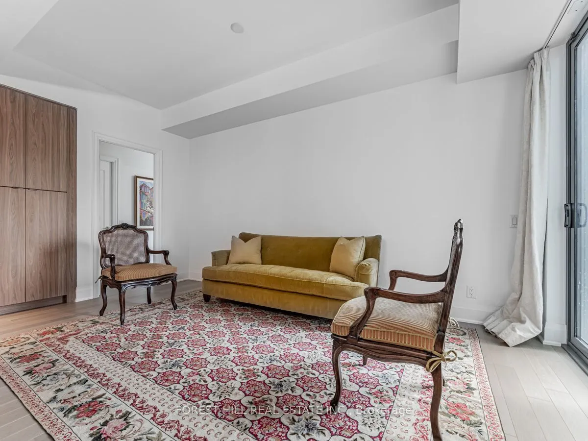 280 Howland Avenue, #201