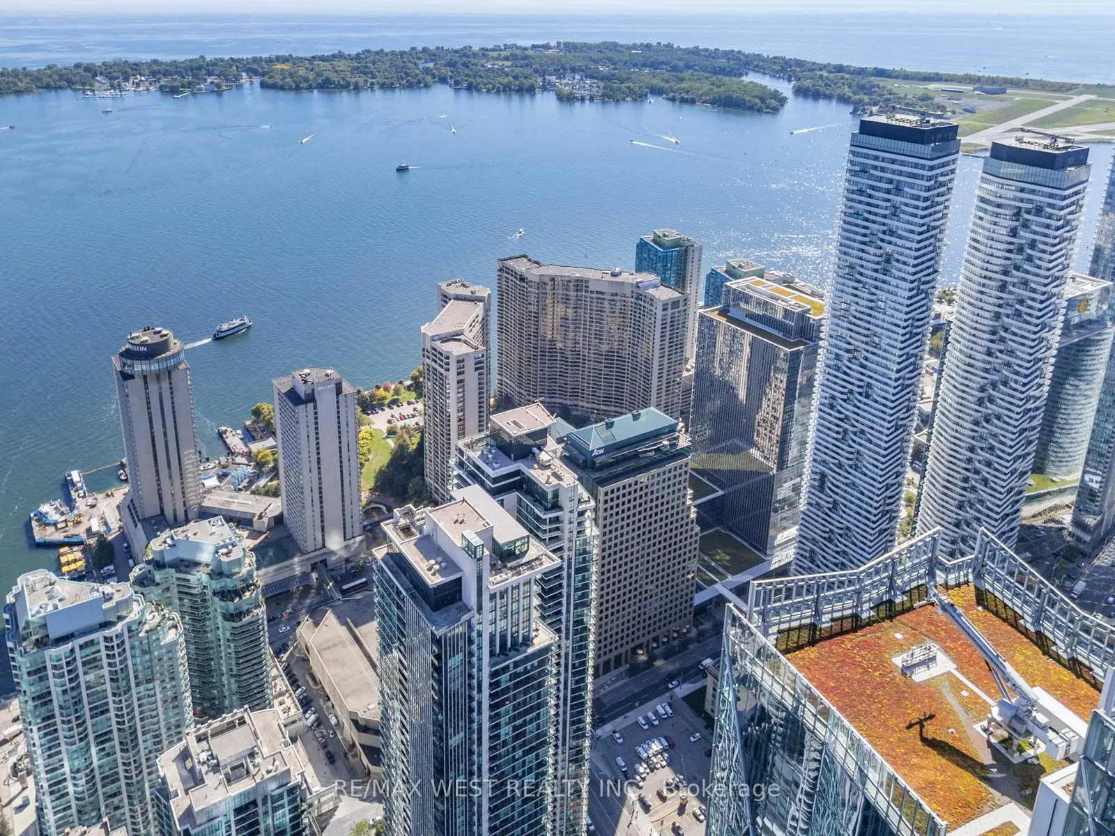 33 Bay Street, #3104