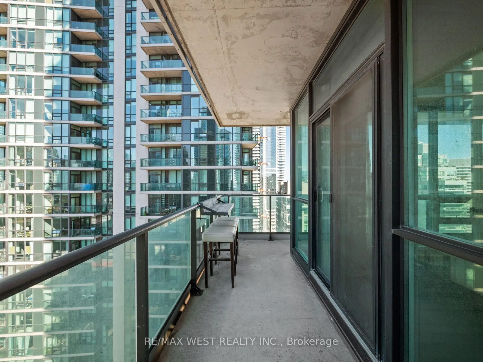 33 Bay Street, #3104