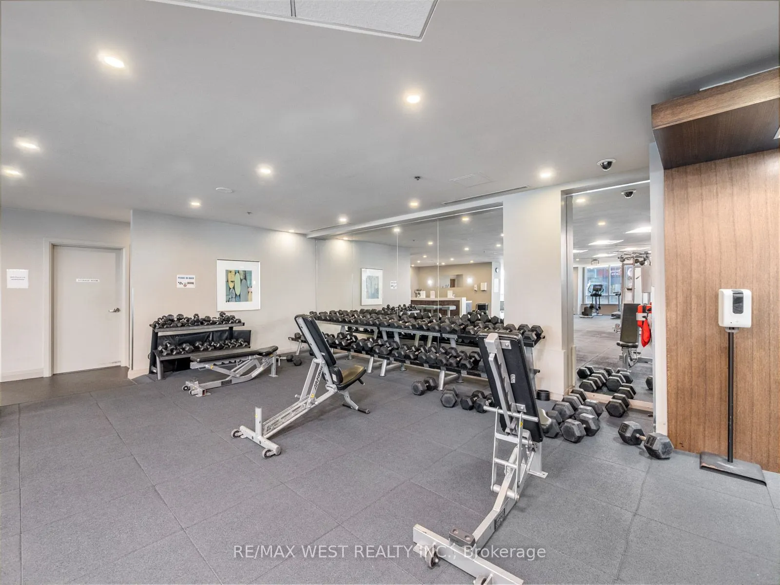 33 Bay Street, #3104