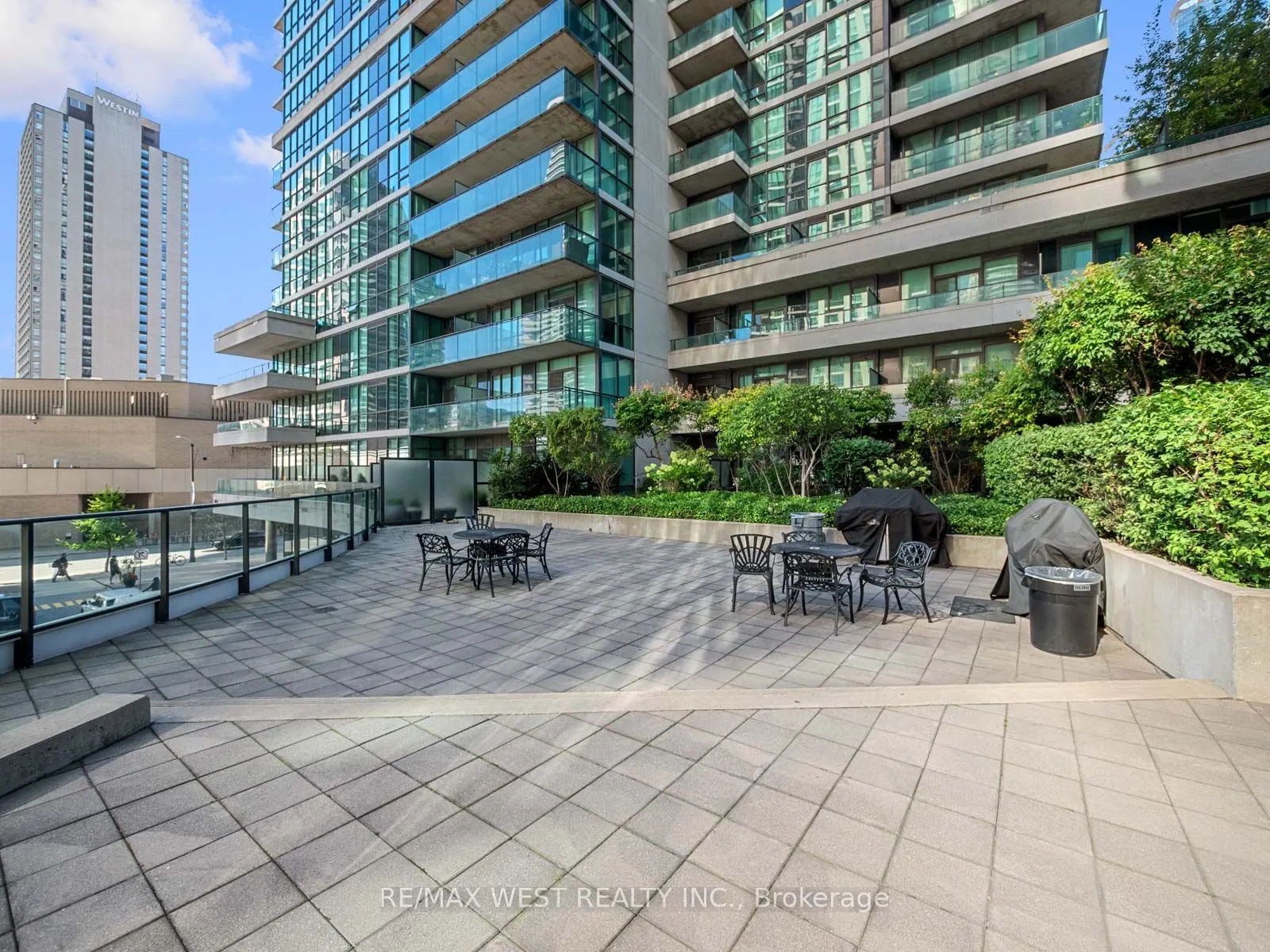 33 Bay Street, #3104