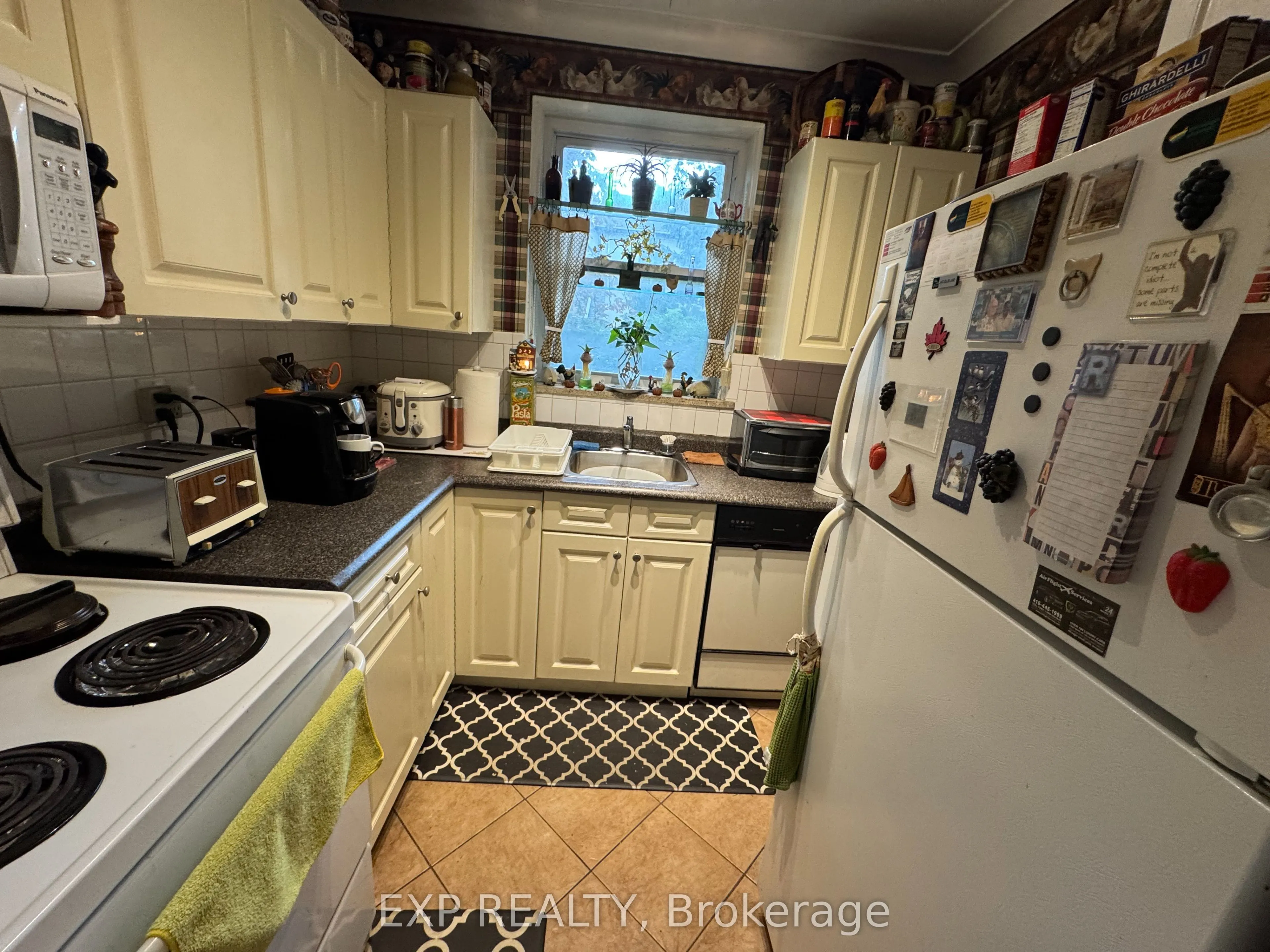 30 elm Avenue, #104
