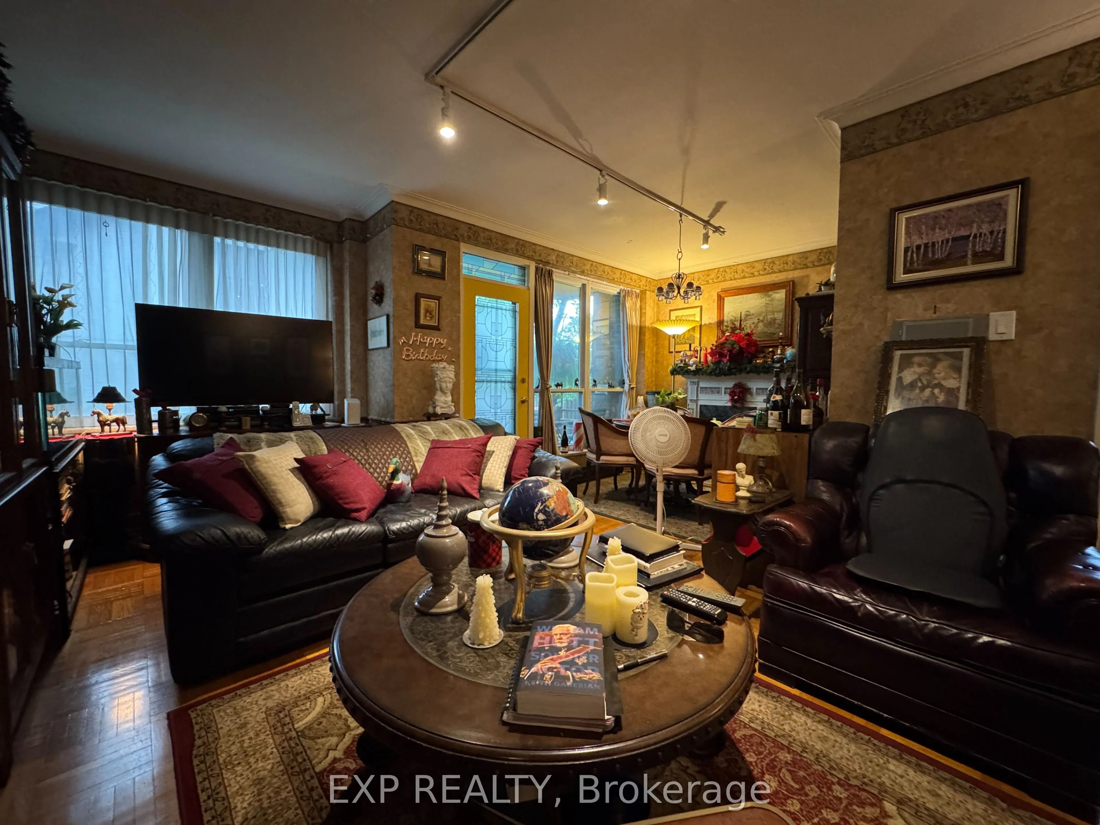 30 elm Avenue, #104