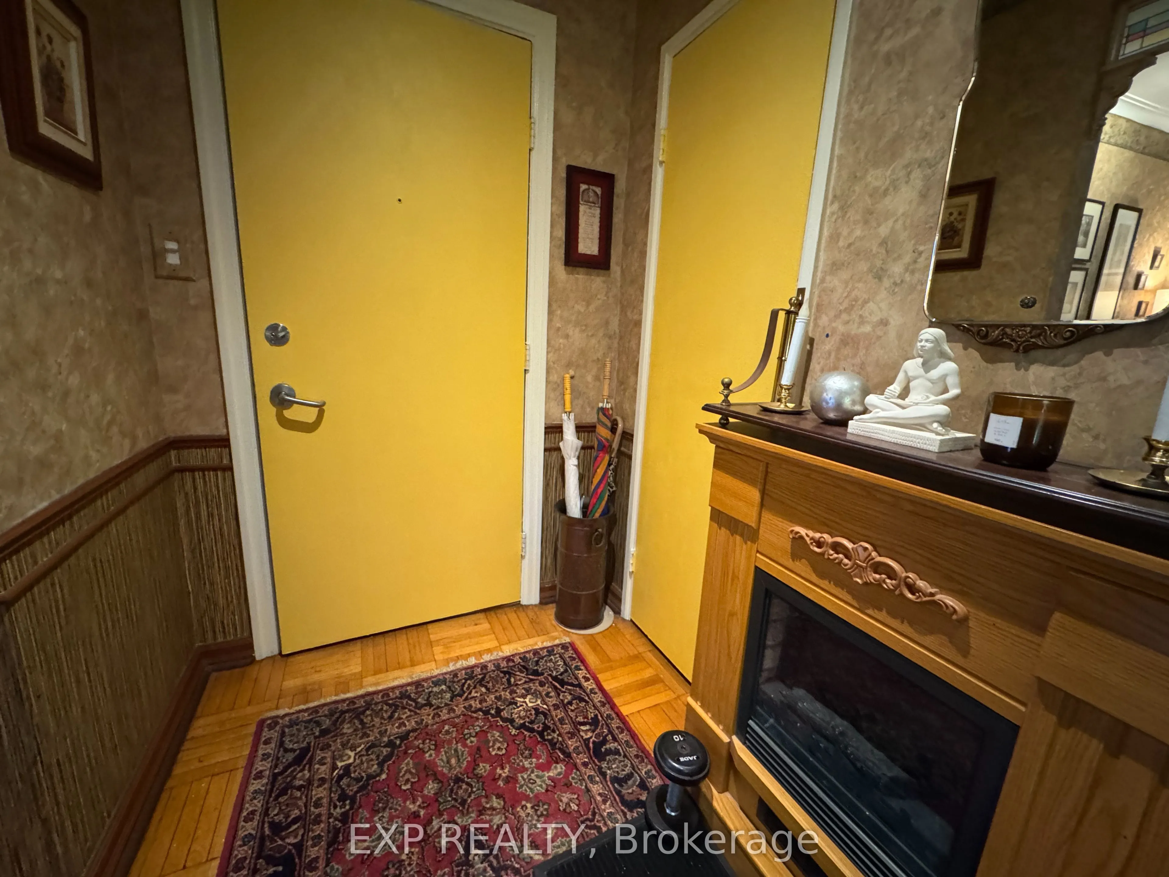 30 elm Avenue, #104