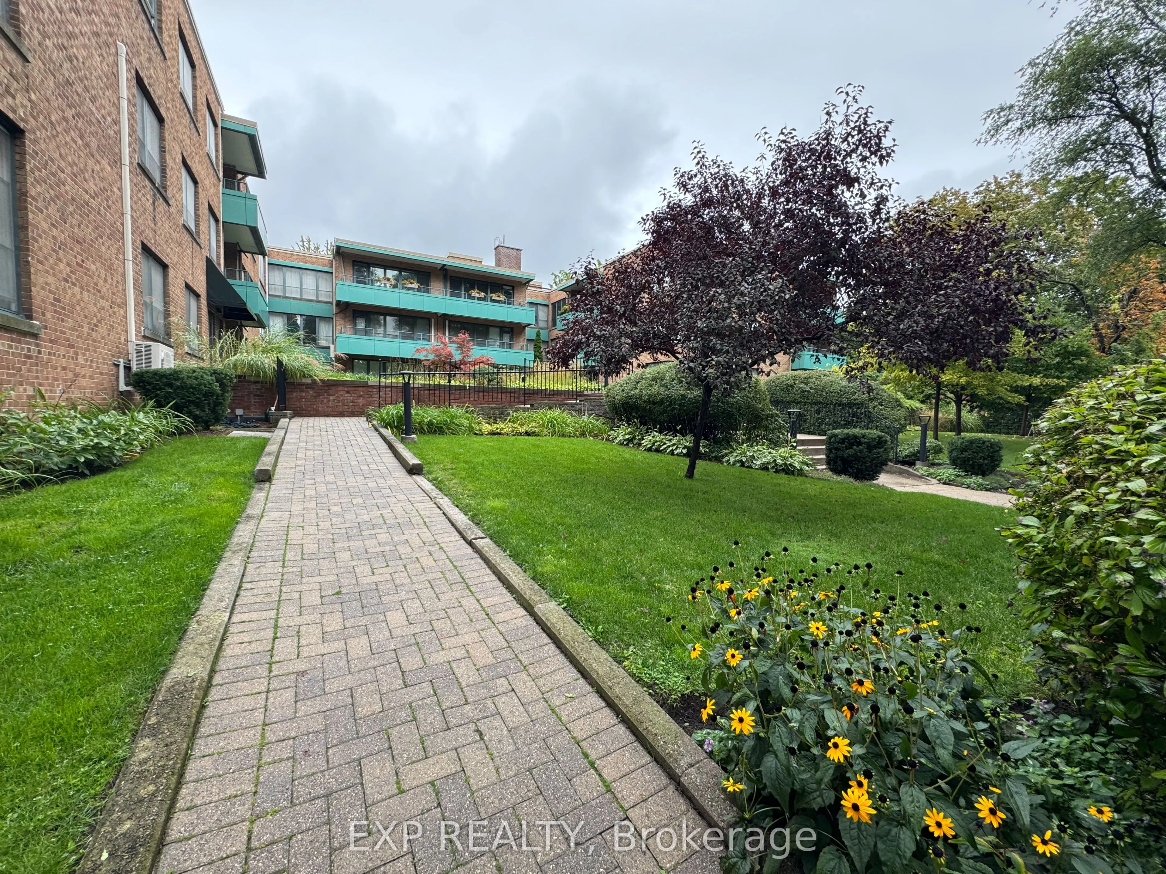 30 elm Avenue, #104