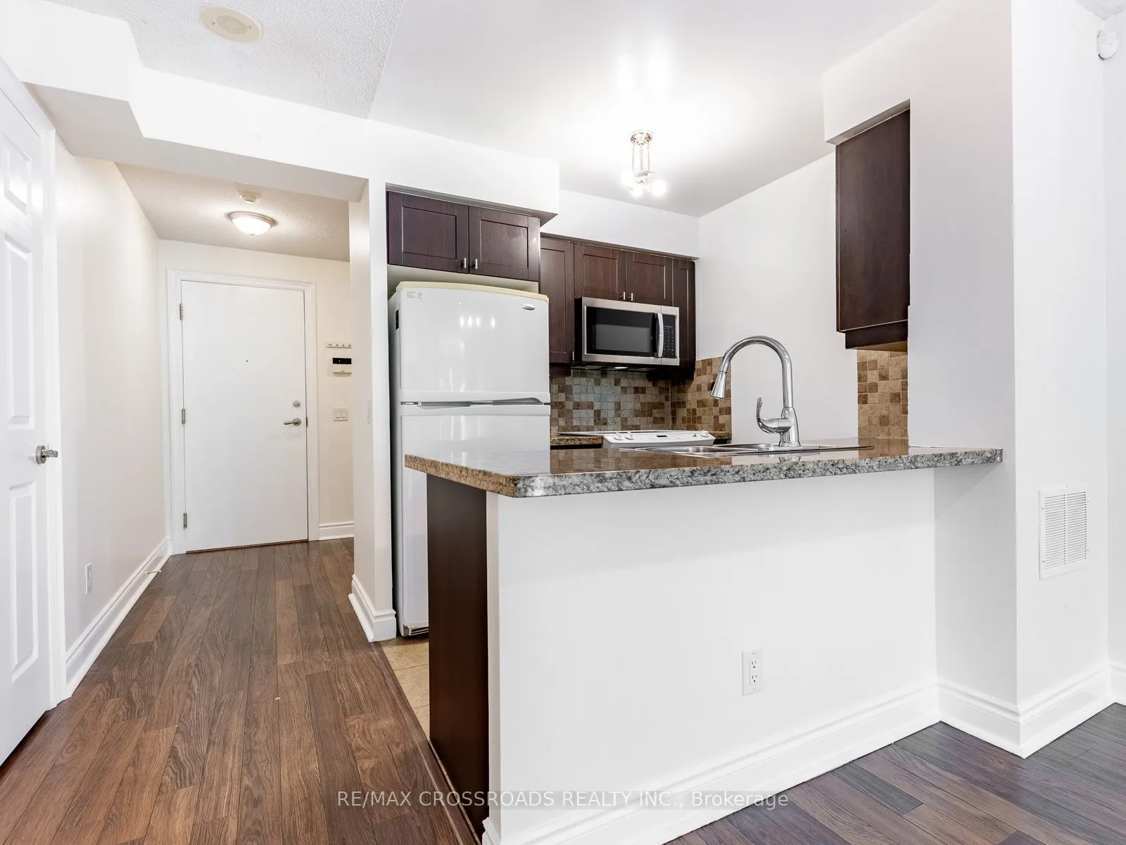 25 Greenview Avenue, #324