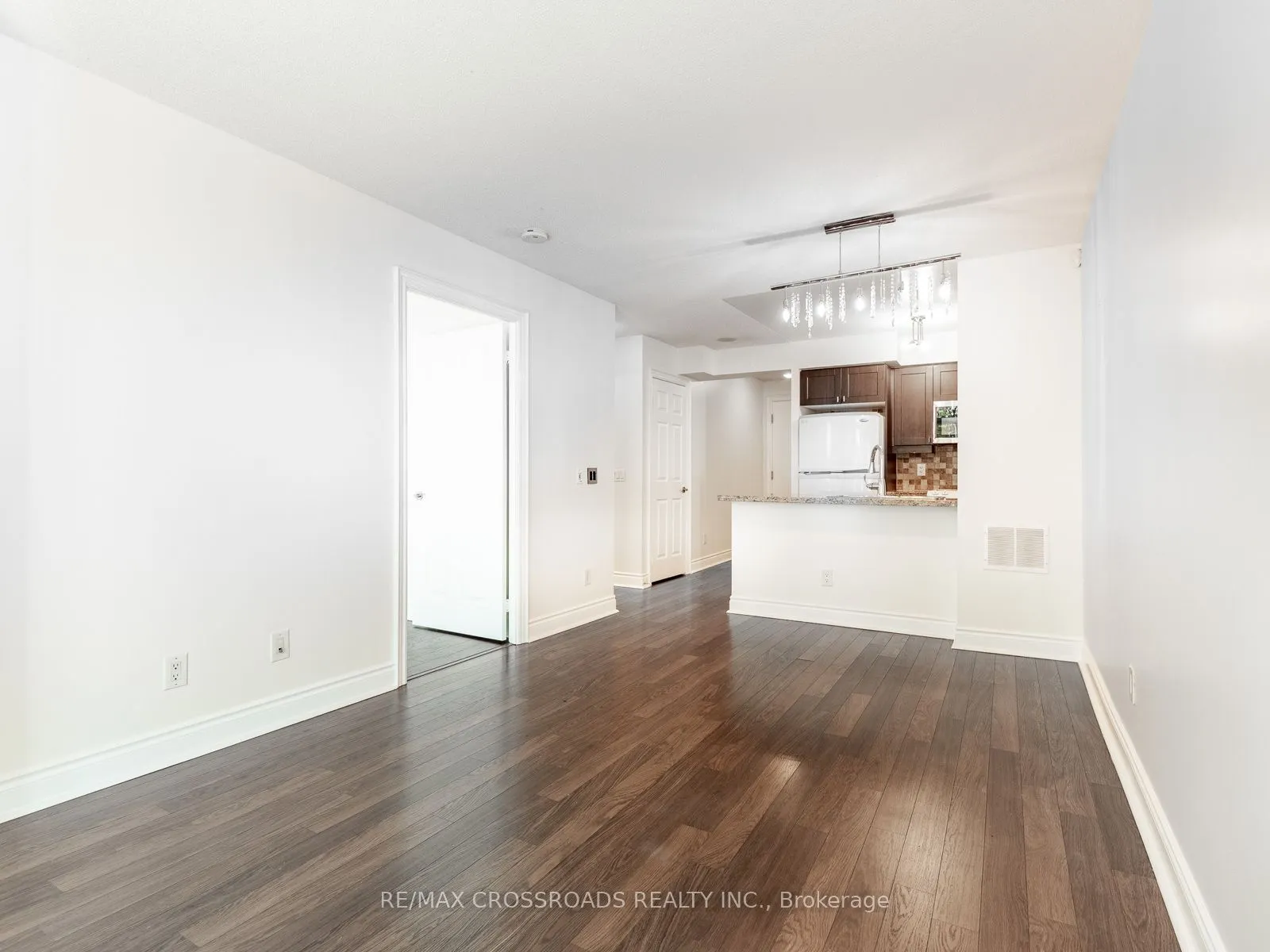 25 Greenview Avenue, #324