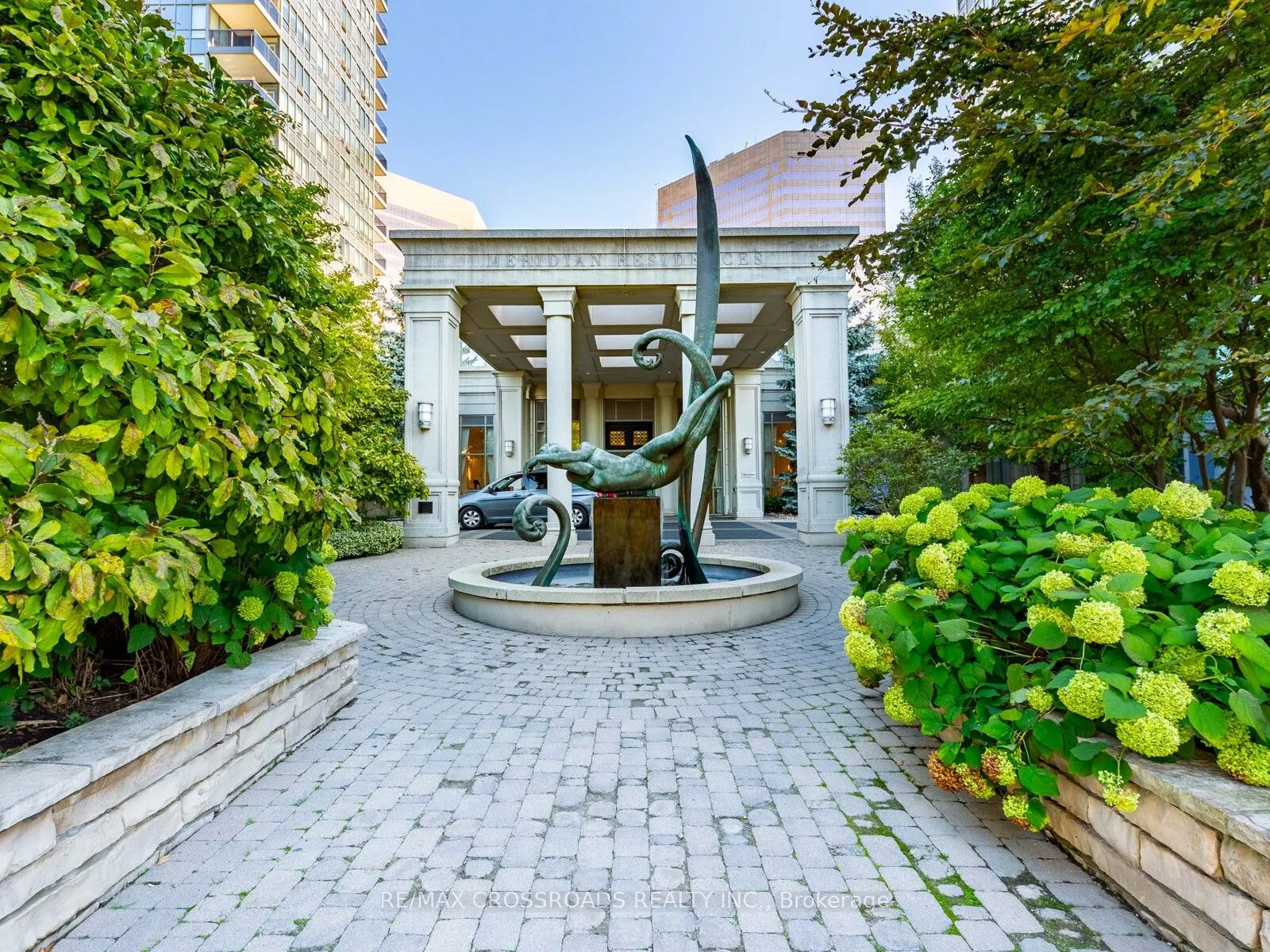 25 Greenview Avenue, #324