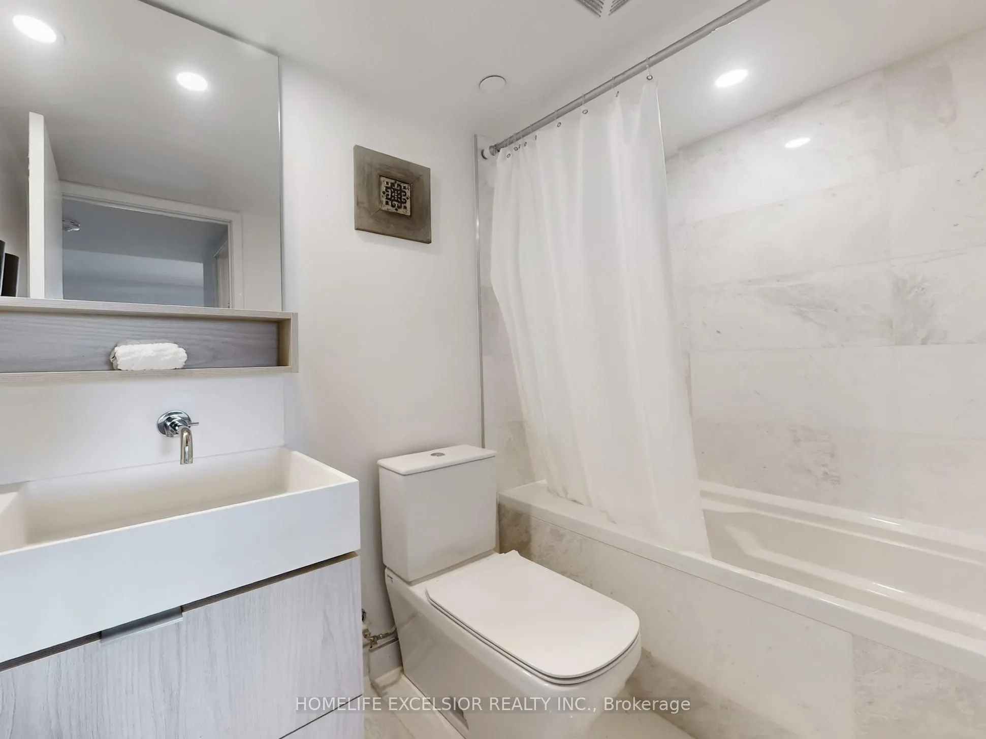 5 Soudan Avenue, #716