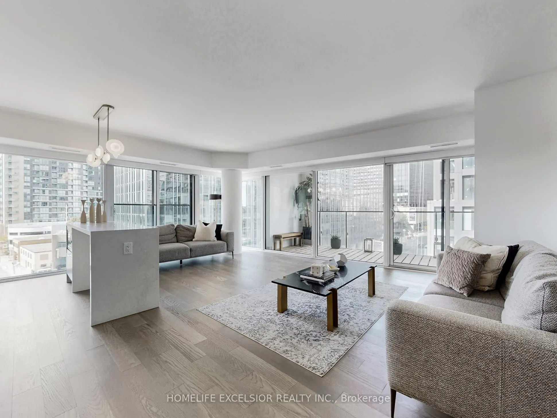 5 Soudan Avenue, #716