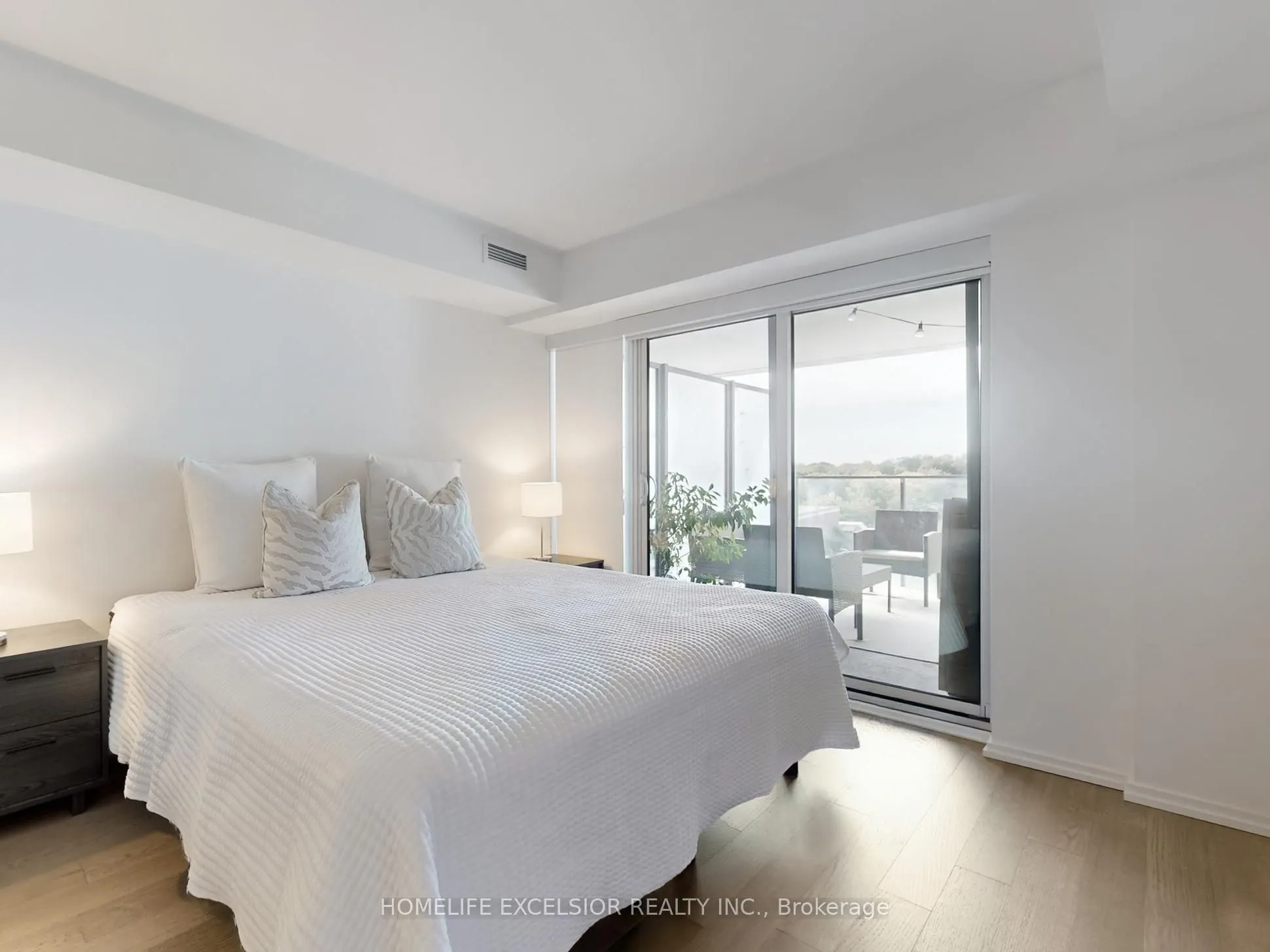 5 Soudan Avenue, #716
