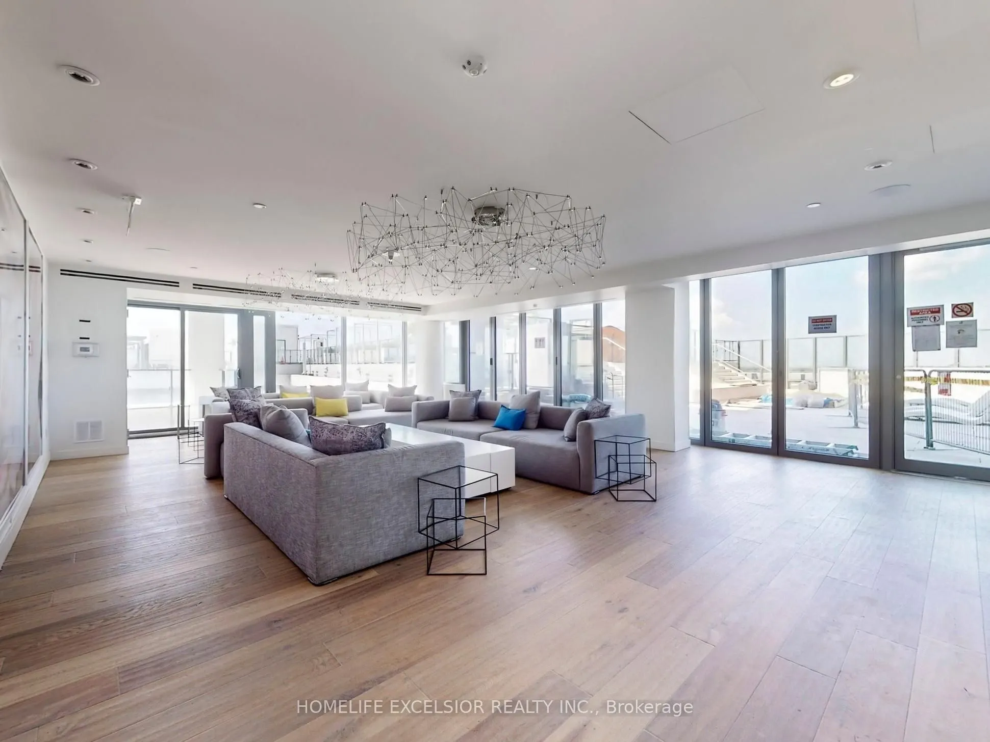 5 Soudan Avenue, #716