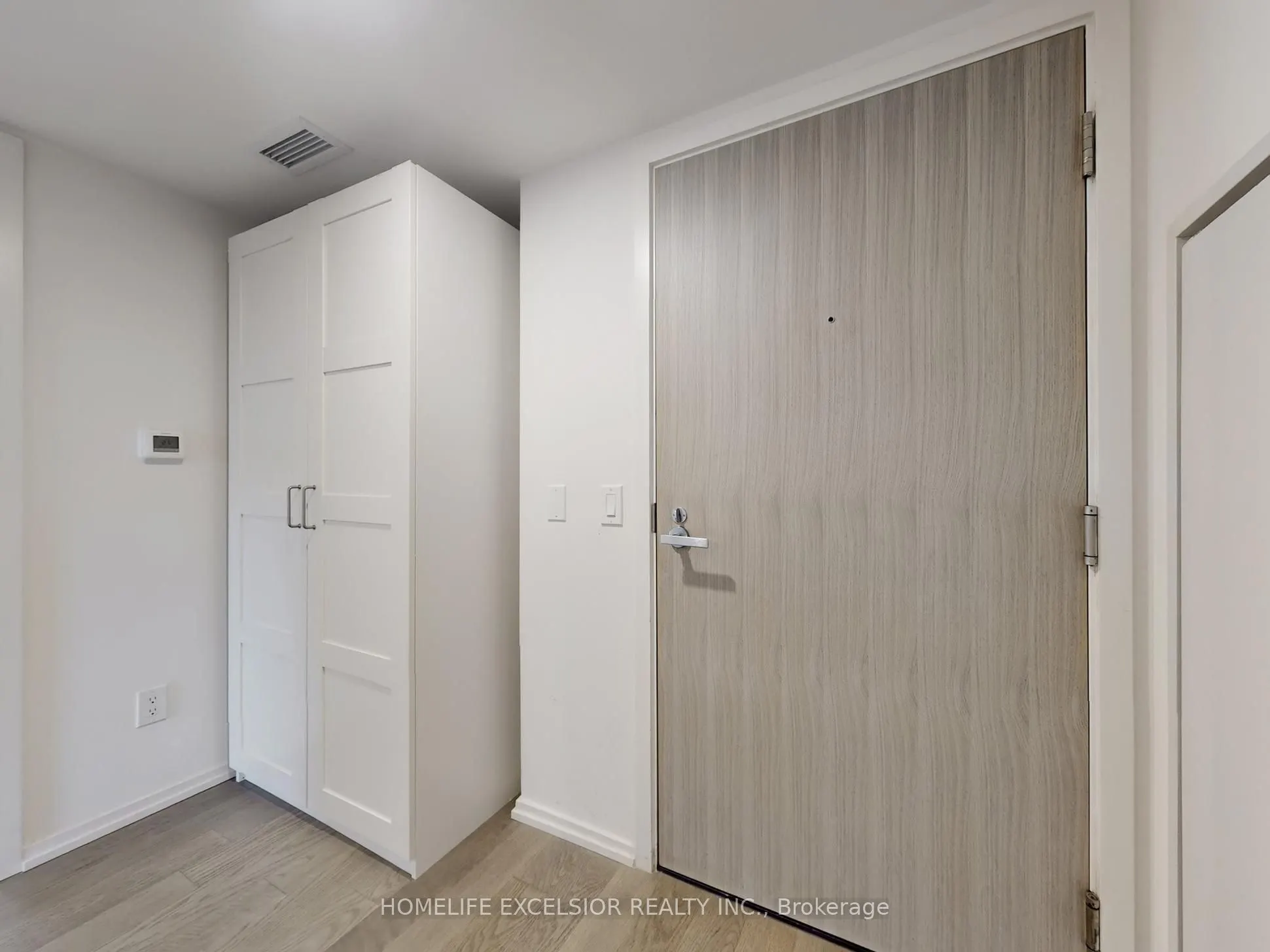 5 Soudan Avenue, #716