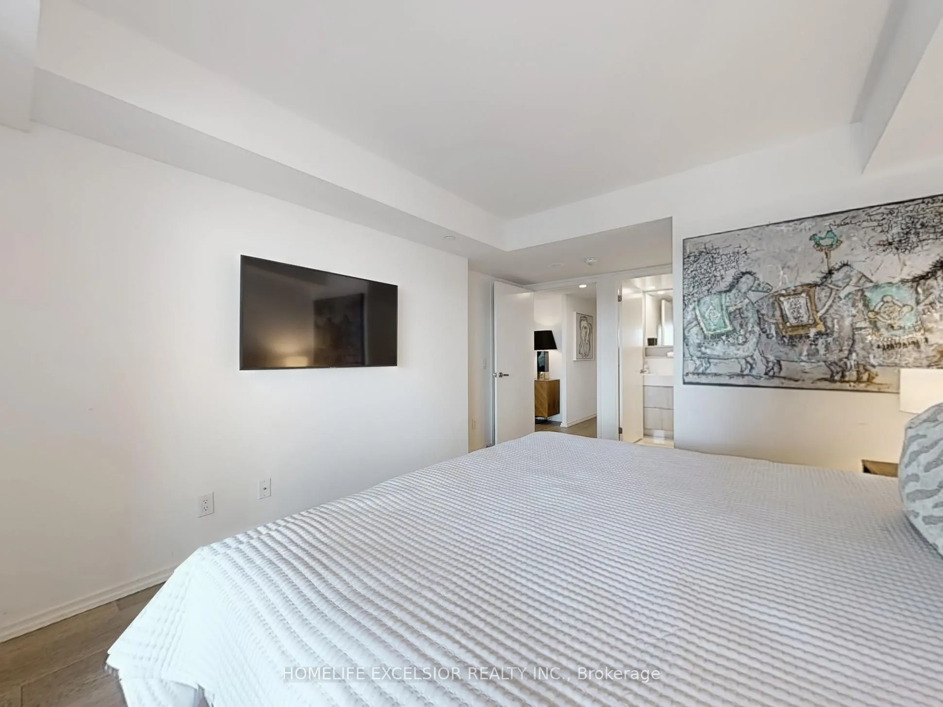 5 Soudan Avenue, #716