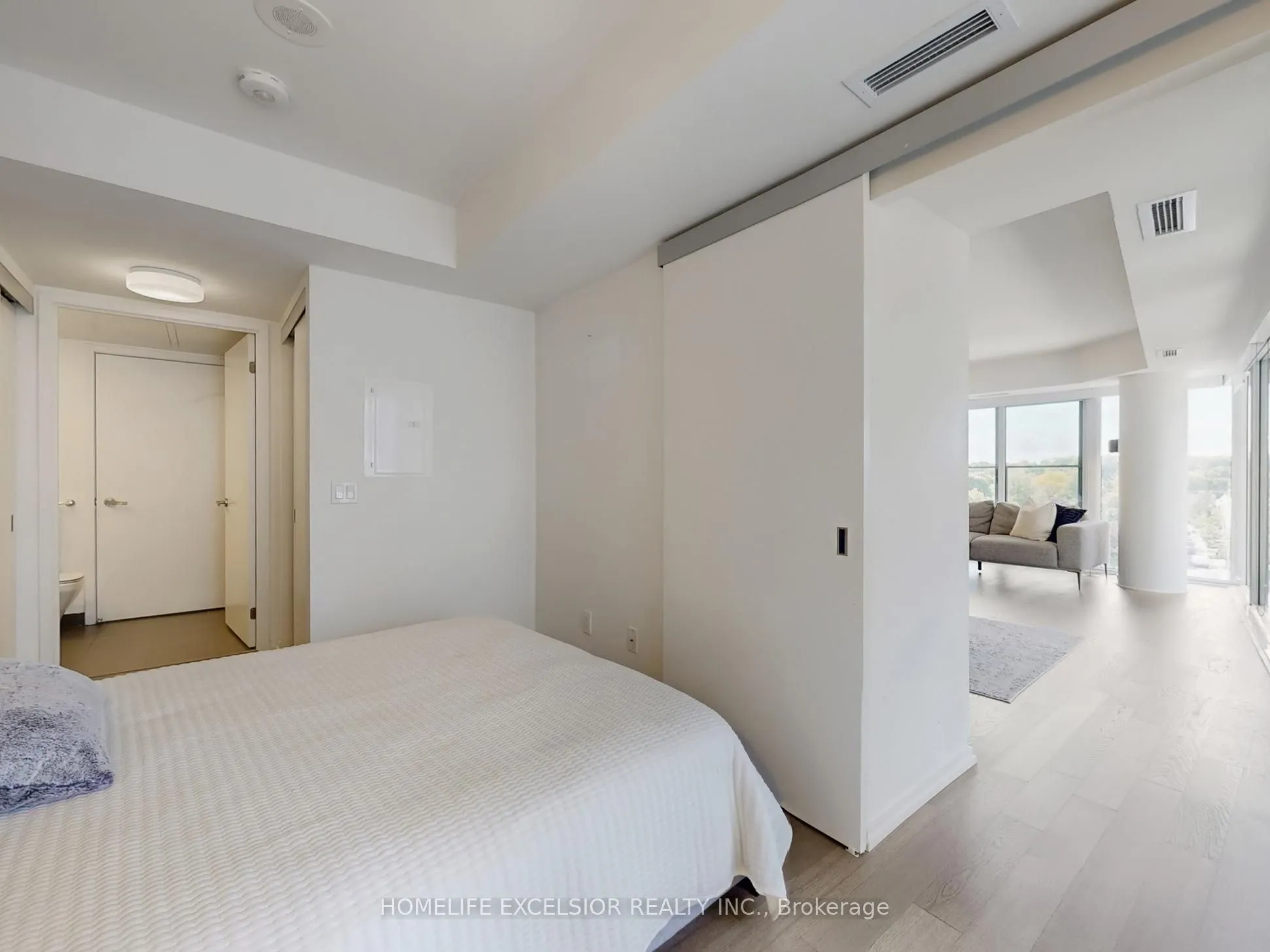 5 Soudan Avenue, #716