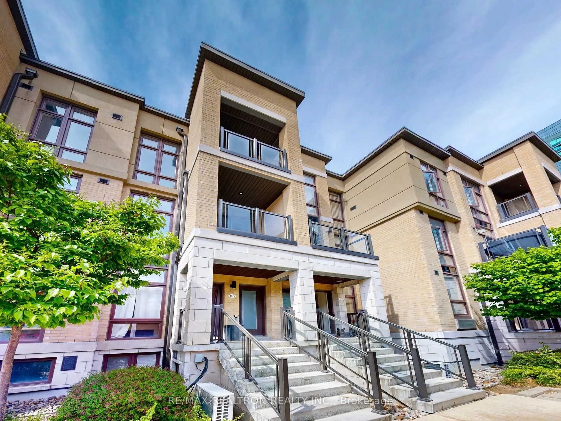 23 Eldora Avenue, #105