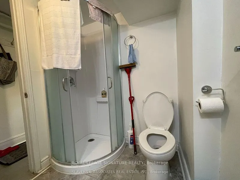 95 Braemar Avenue, #Lower