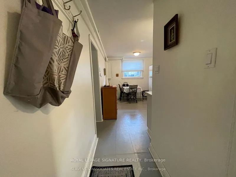 95 Braemar Avenue, #Lower