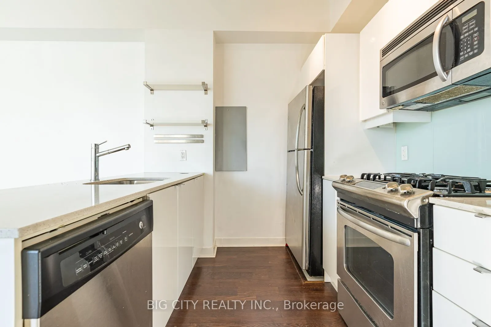 127 Queen Street E, #1102
